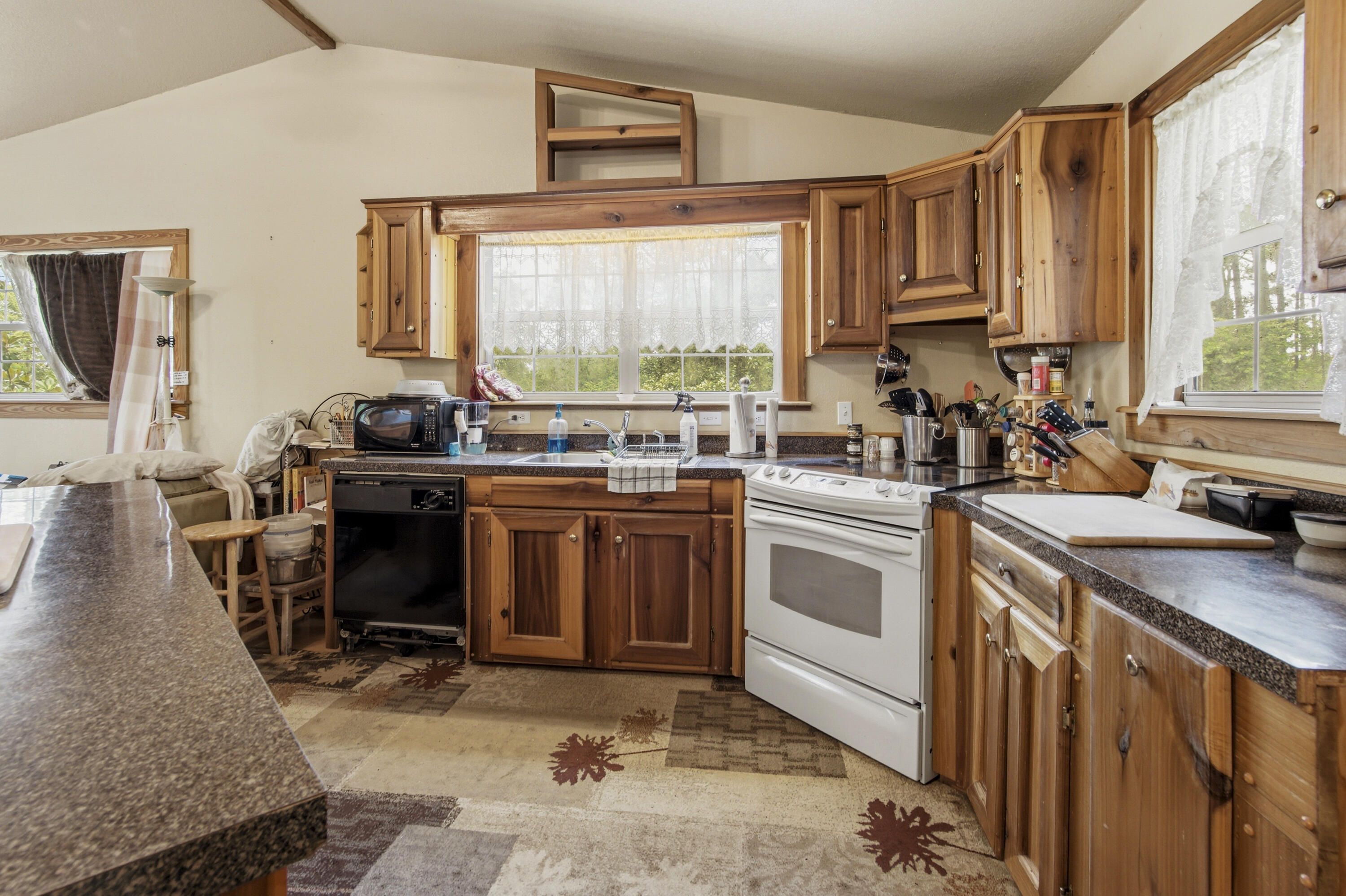 MILLS BAYOU - Residential