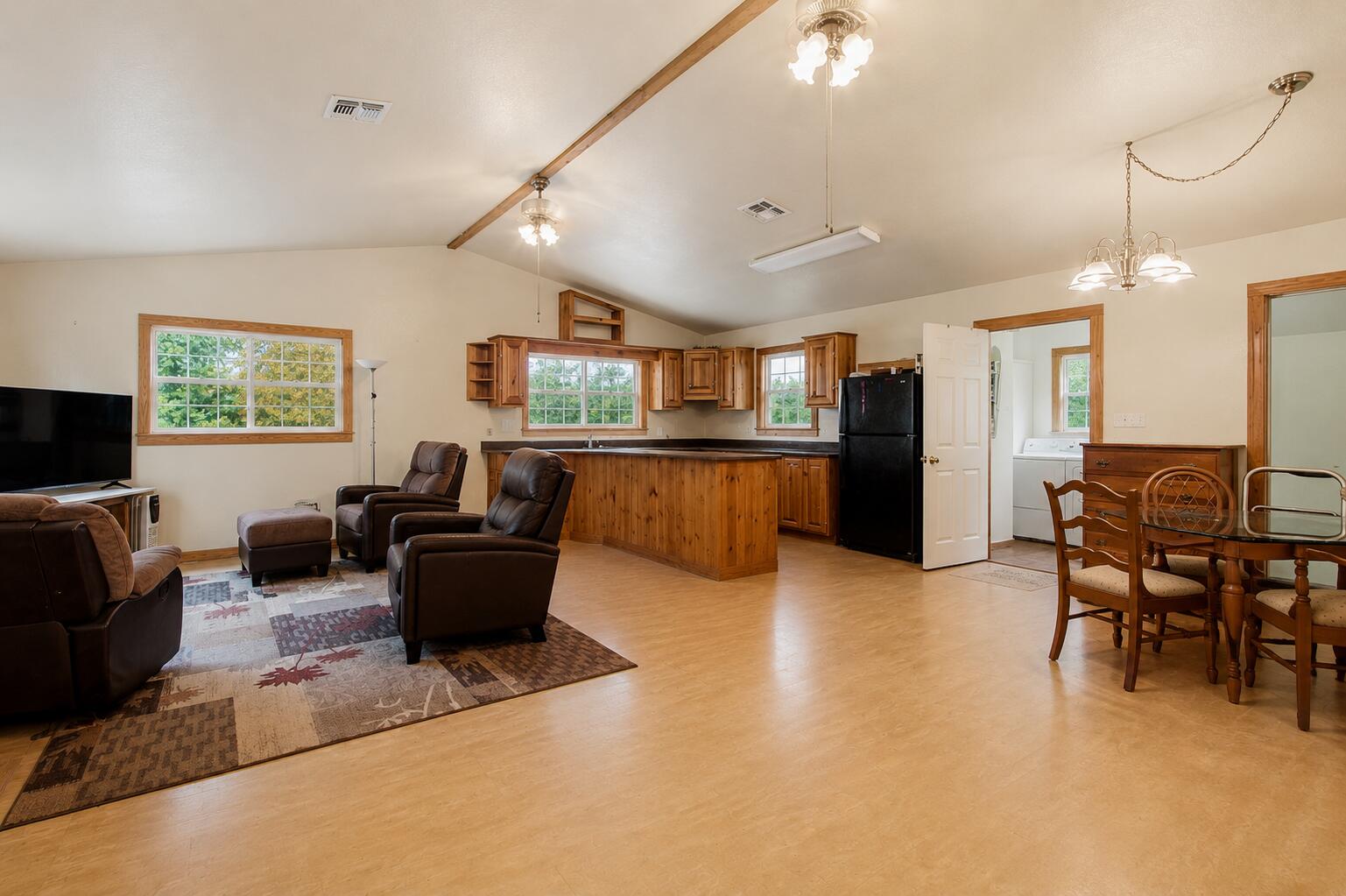 MILLS BAYOU - Residential
