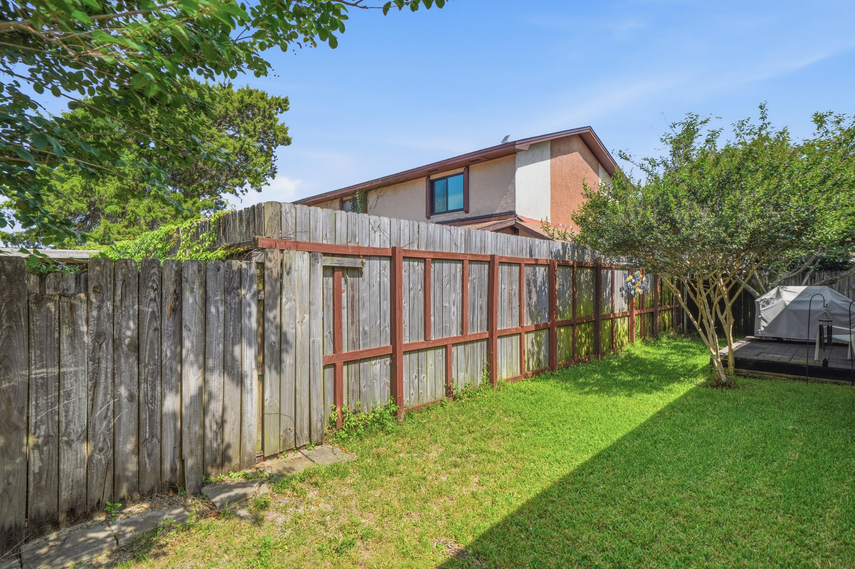 LEGION COVE S/D - Residential