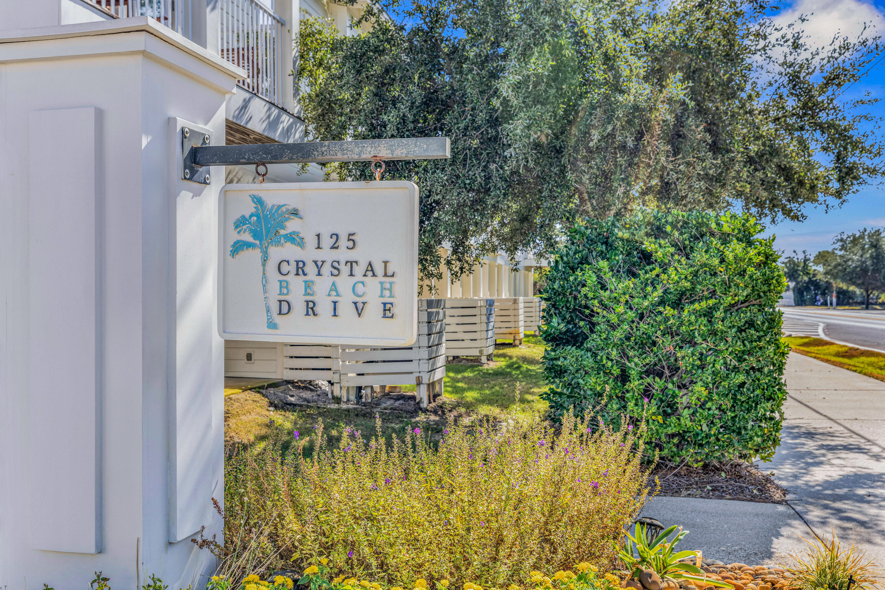 ONE TWENTY FIVE CRYSTAL BEACH DRIVE - Residential