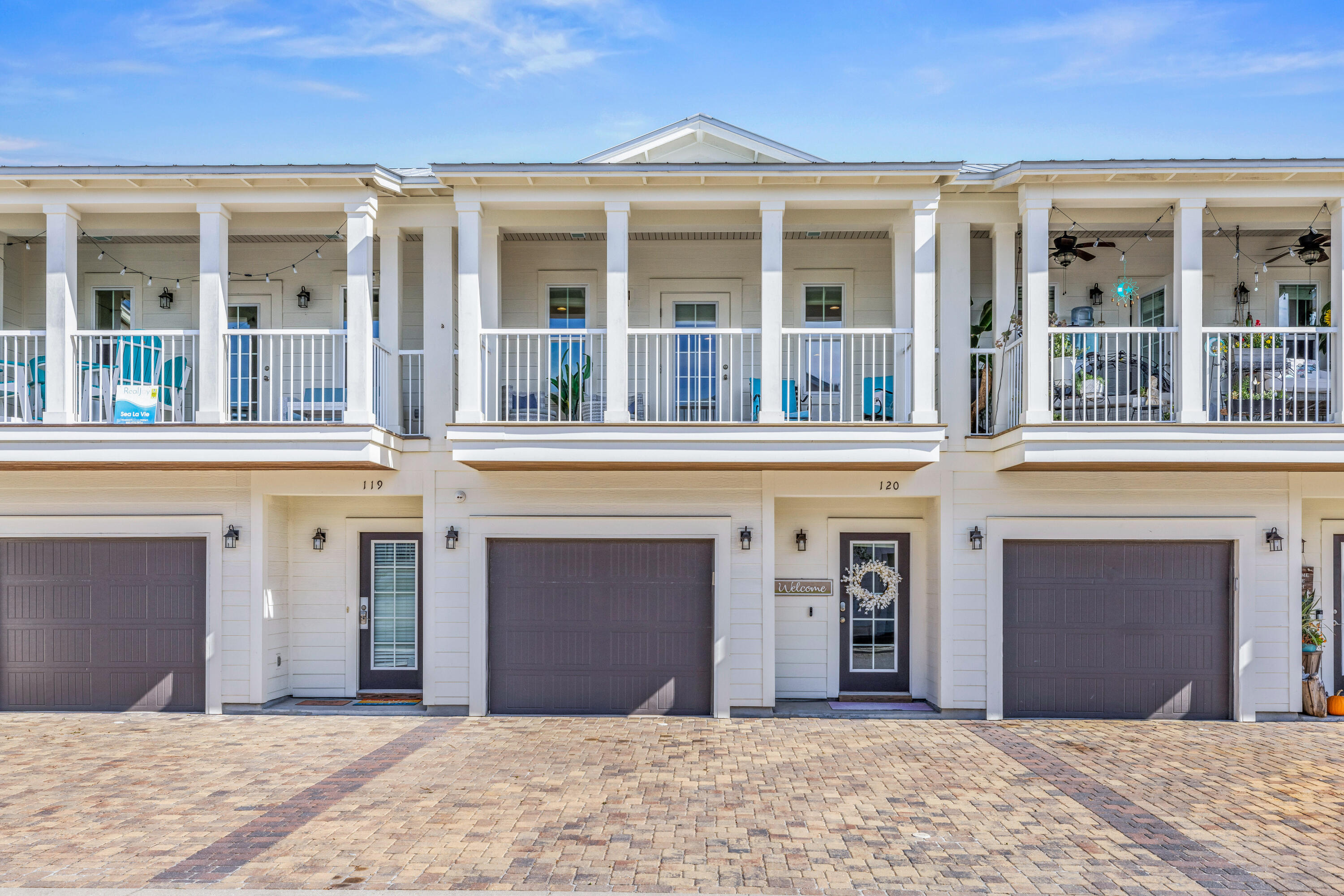 ONE TWENTY FIVE CRYSTAL BEACH DRIVE - Residential