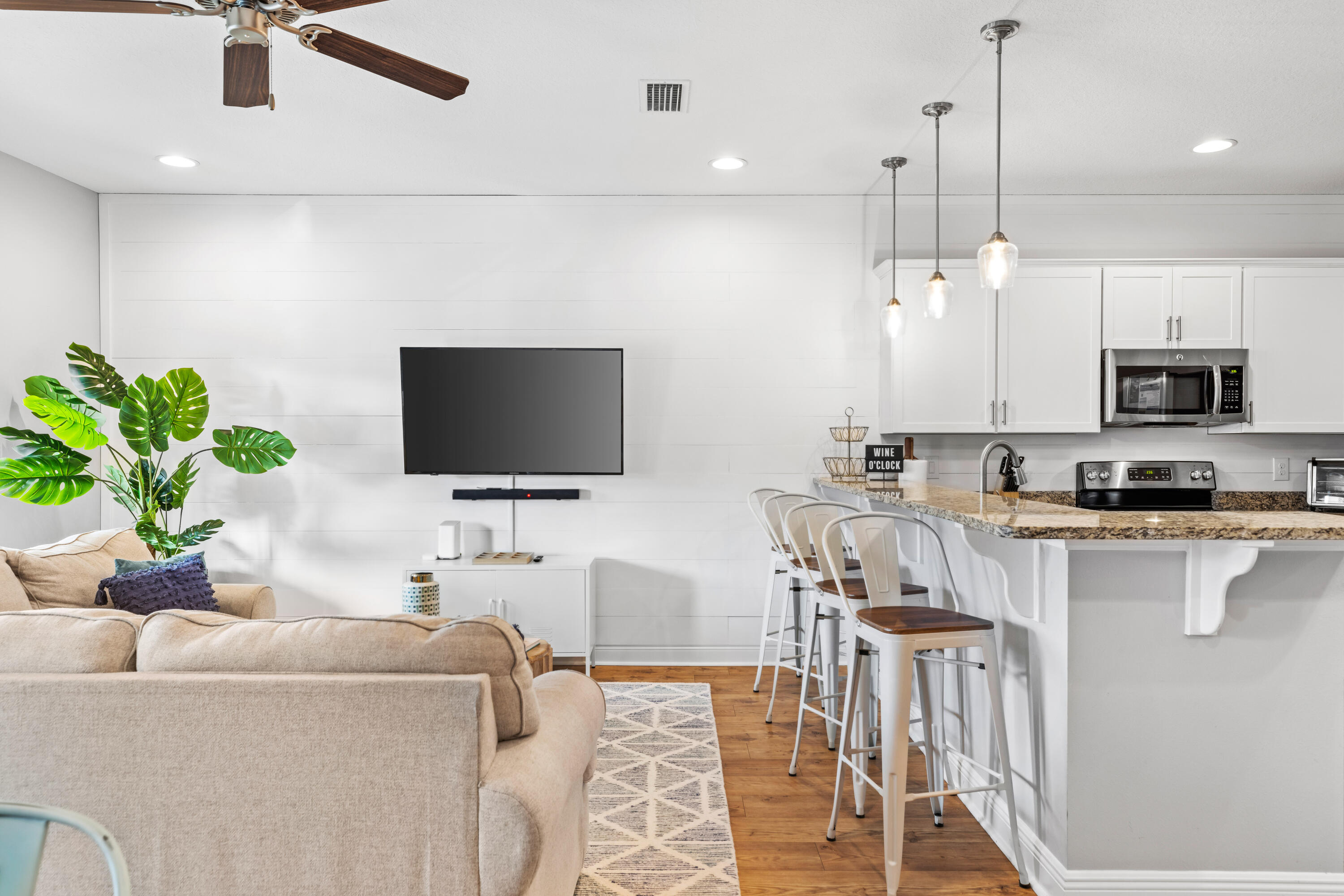 ONE TWENTY FIVE CRYSTAL BEACH DRIVE - Residential