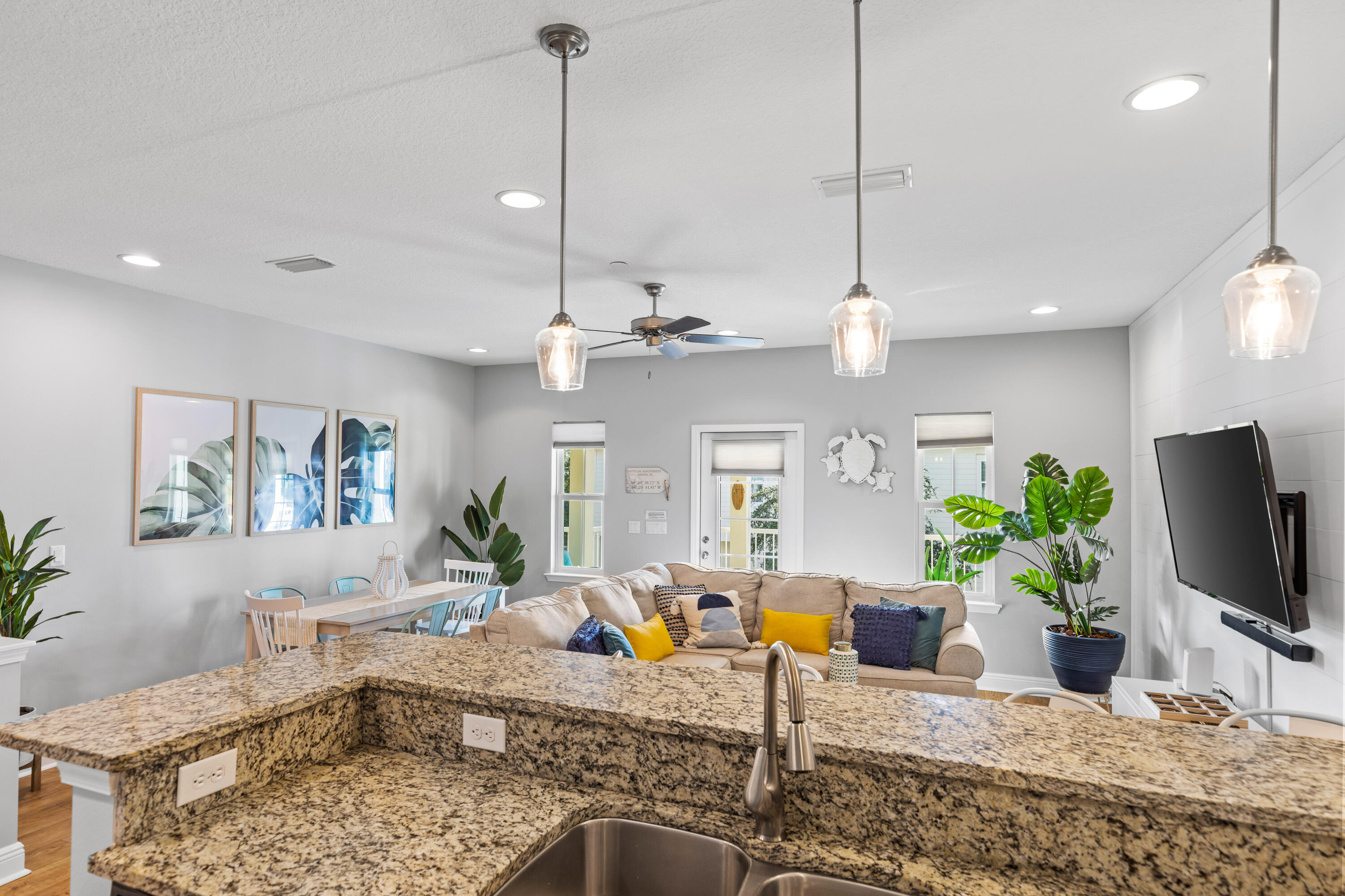 ONE TWENTY FIVE CRYSTAL BEACH DRIVE - Residential
