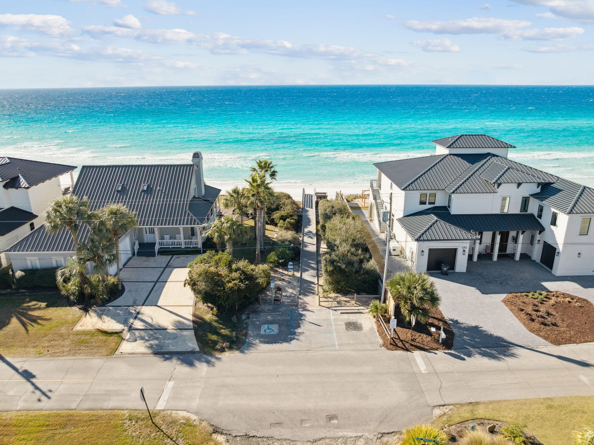 BLUE MOUNTAIN BEACH - Residential