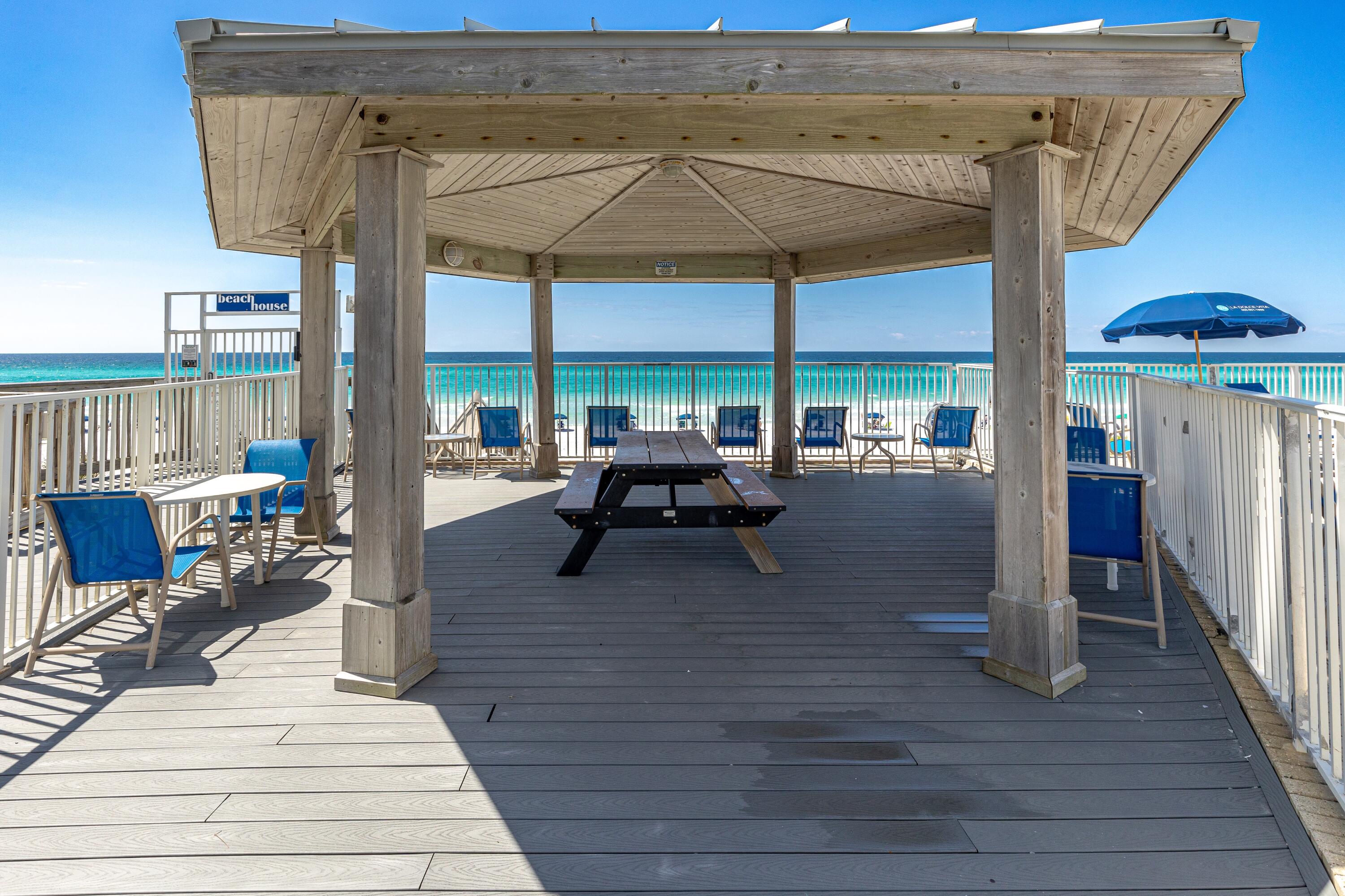 BEACH HOUSE CONDO PH 2 - Residential