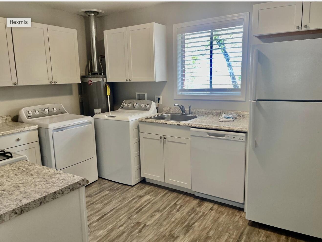 Port Dixie - Residential