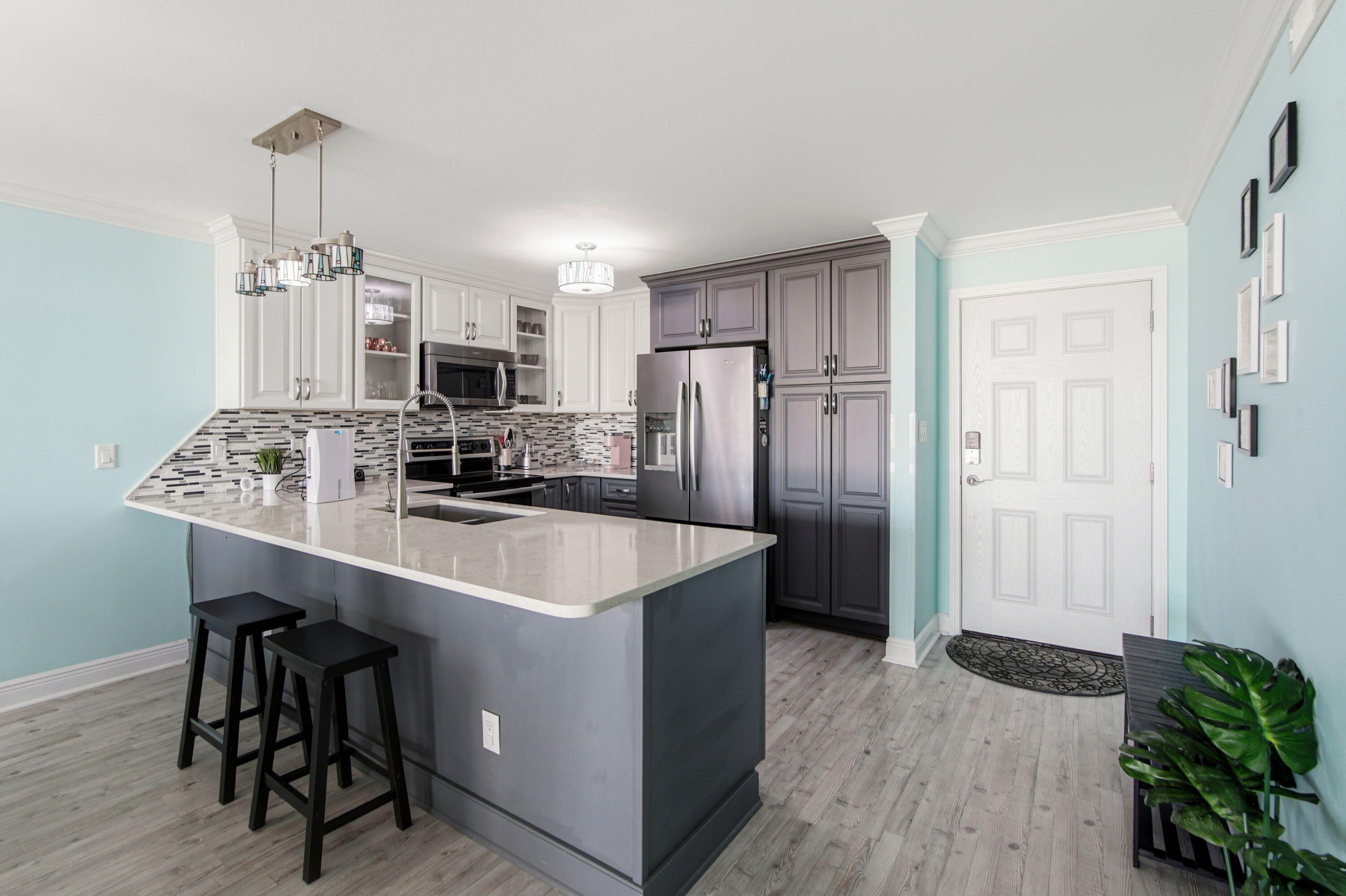 DOLPHIN POINT CONDO - Residential