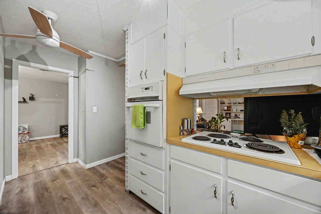 BAYOU WOODS - Residential