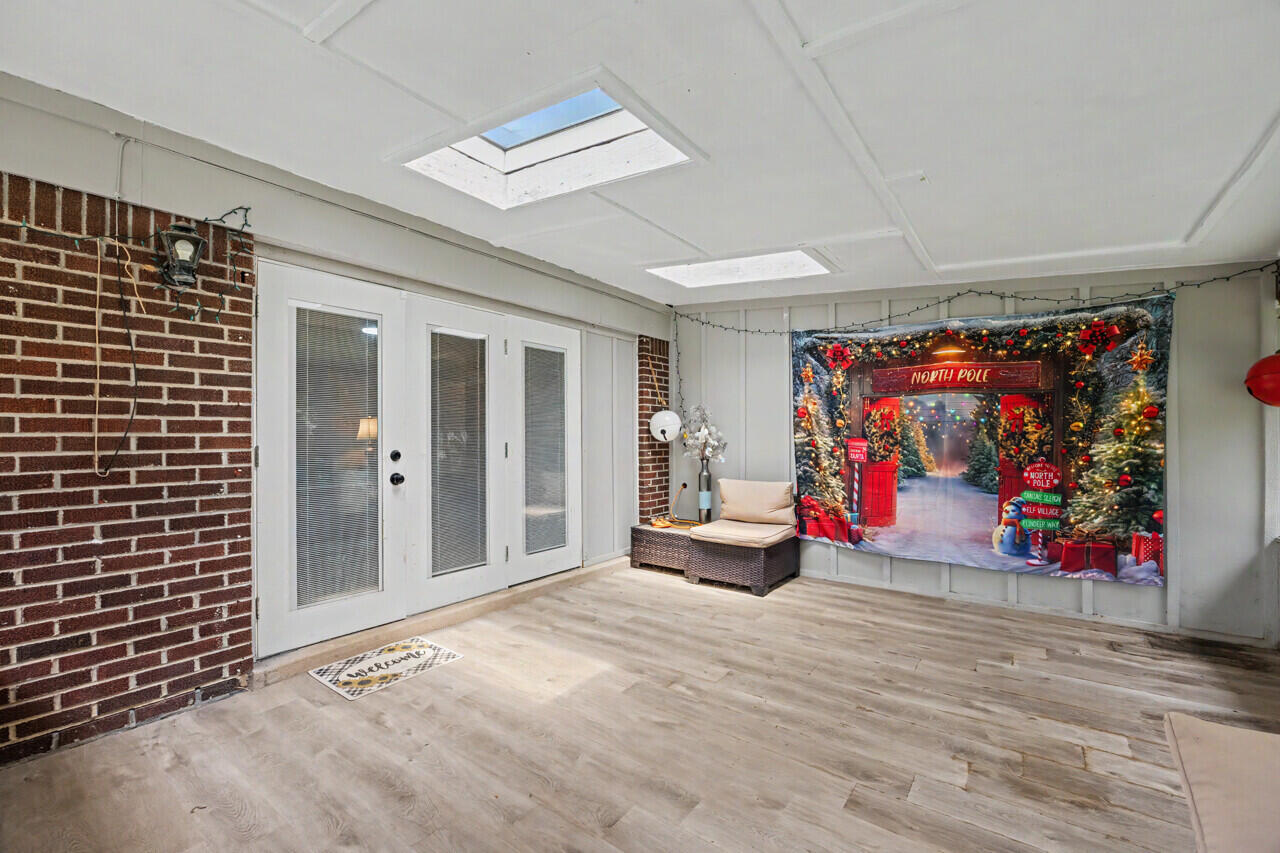 BAYOU WOODS - Residential