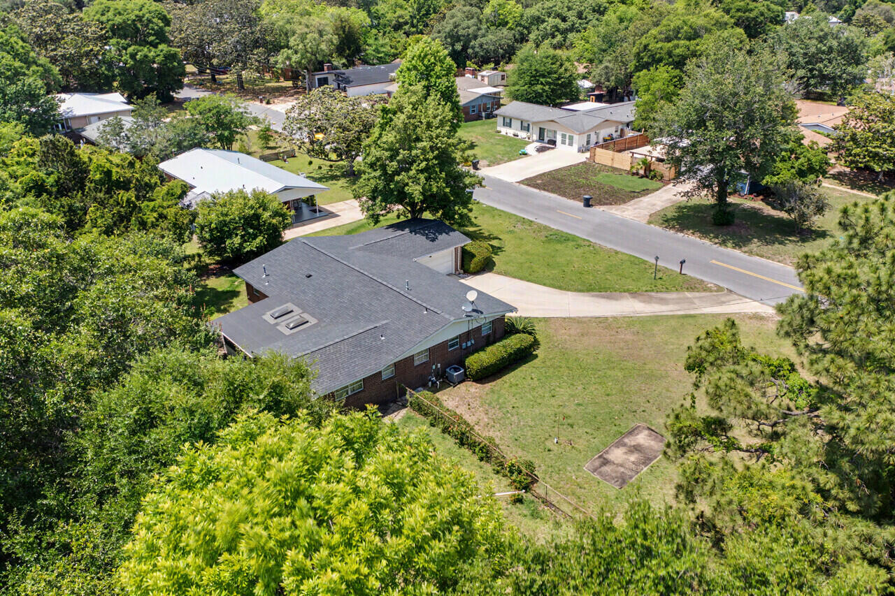 BAYOU WOODS - Residential