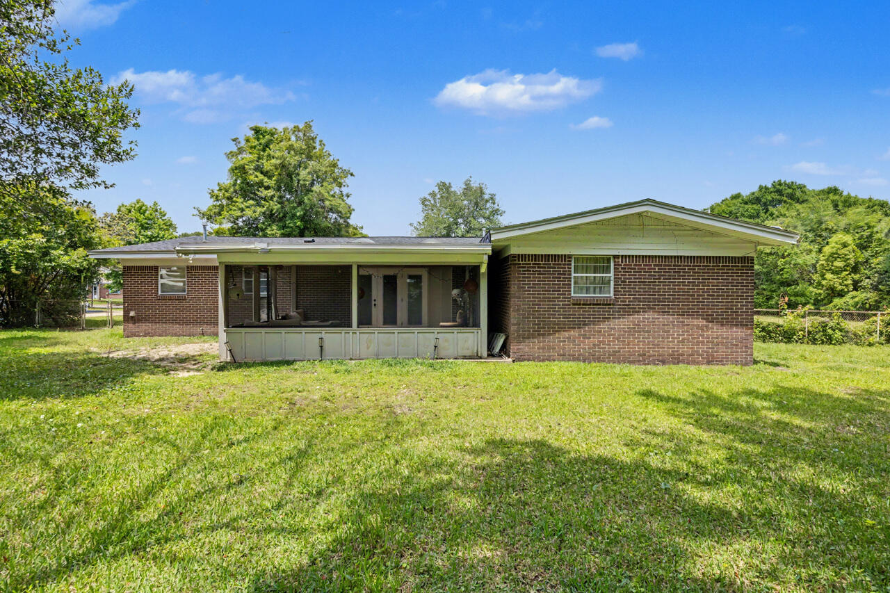 BAYOU WOODS - Residential