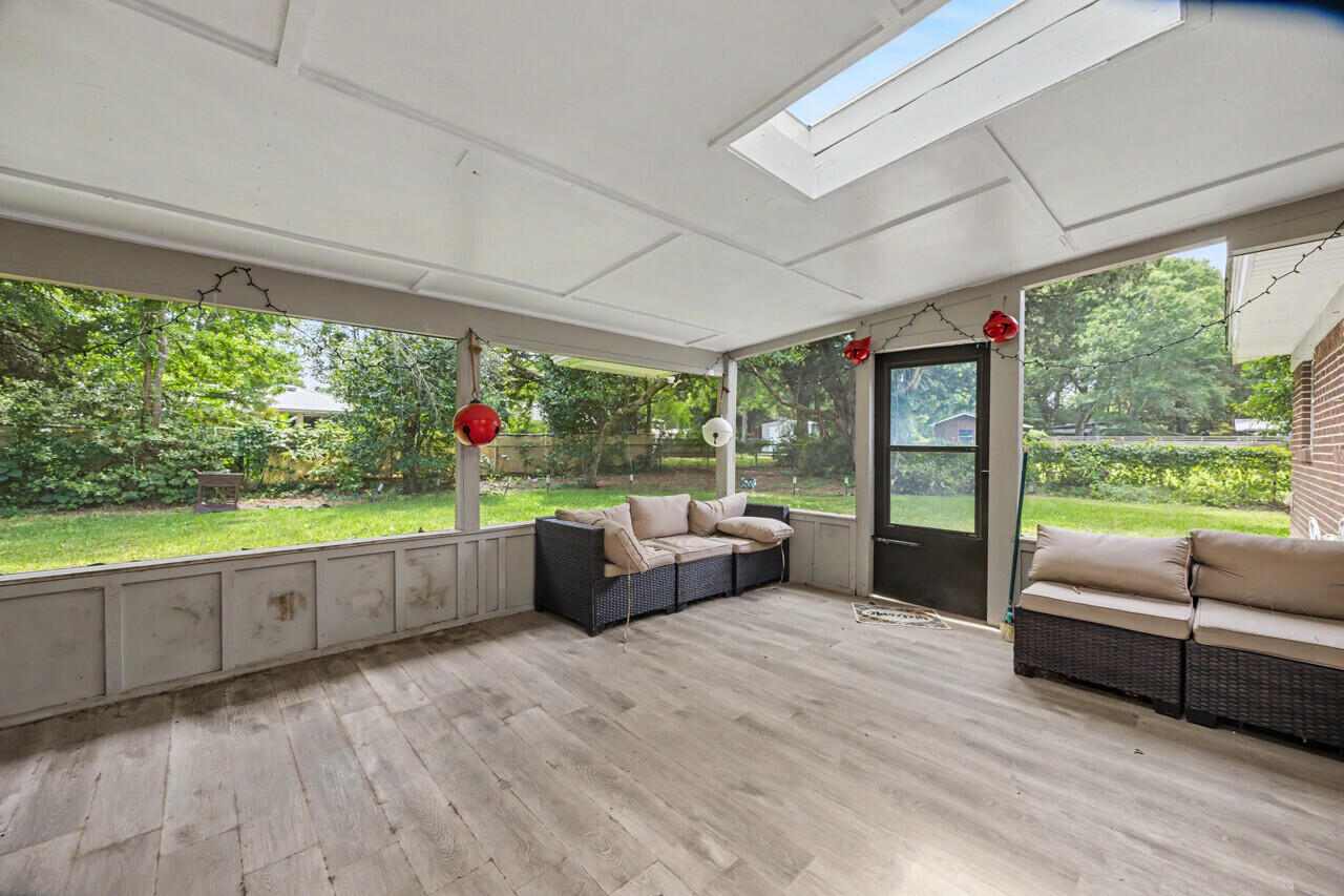 BAYOU WOODS - Residential