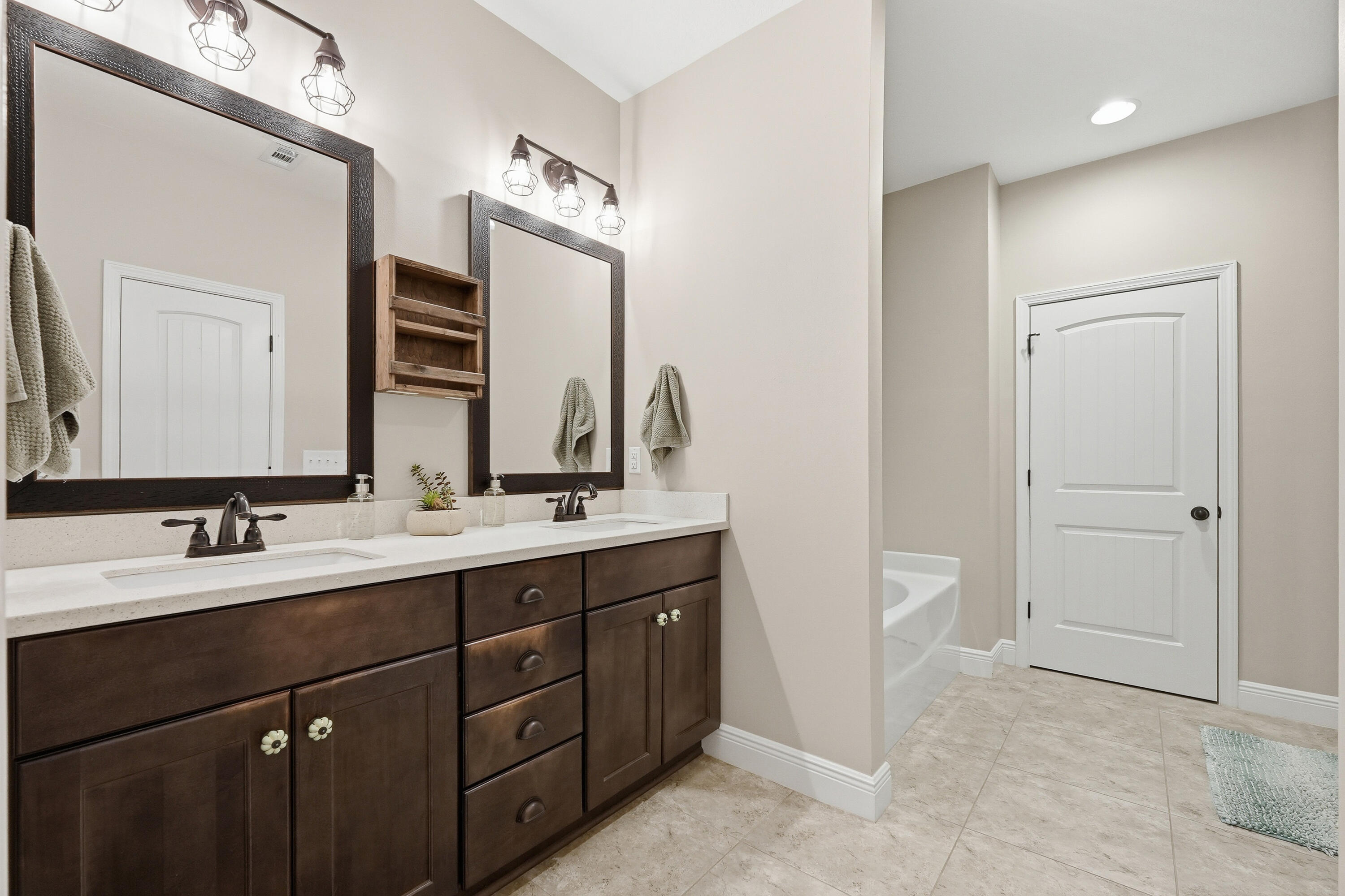 HERITAGE HILL PH 2 - Residential