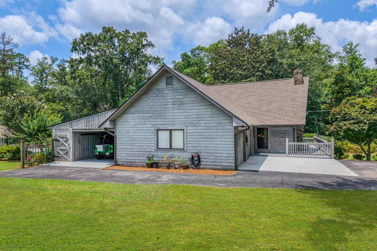 NO RECORDED SUBDIVISION - Residential