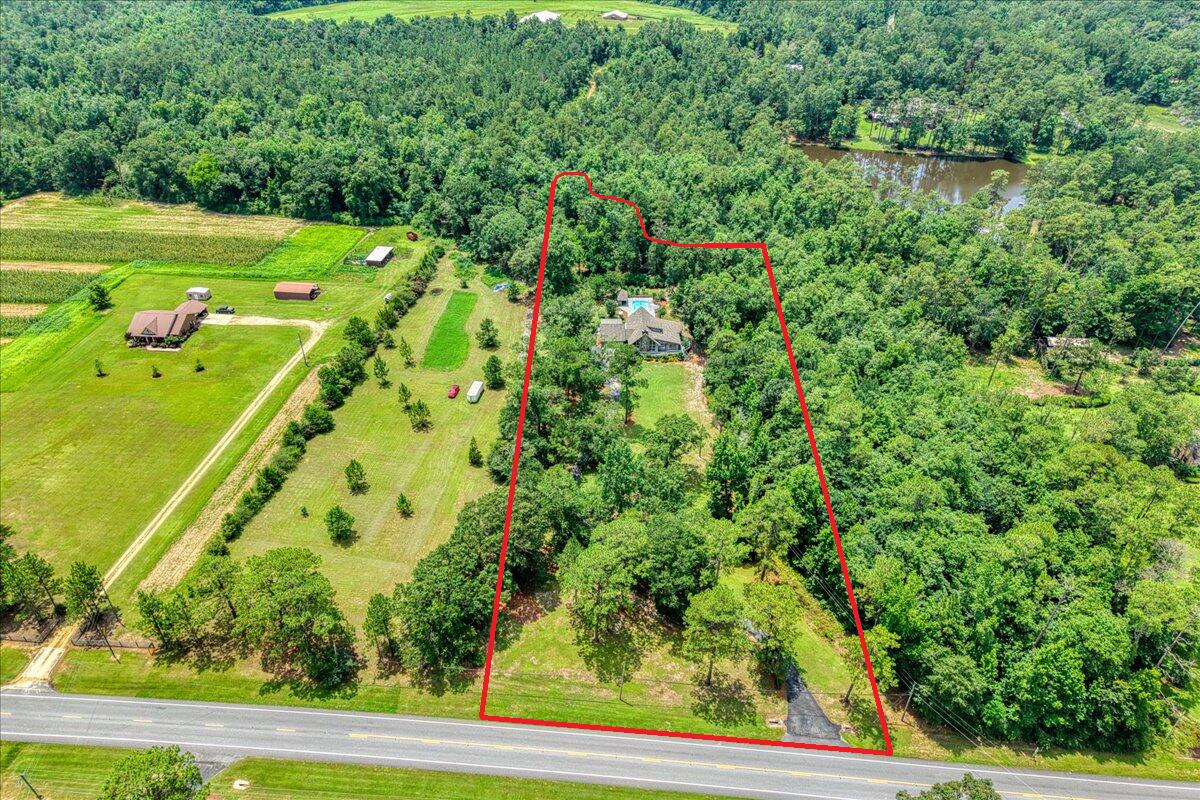 NO RECORDED SUBDIVISION - Residential