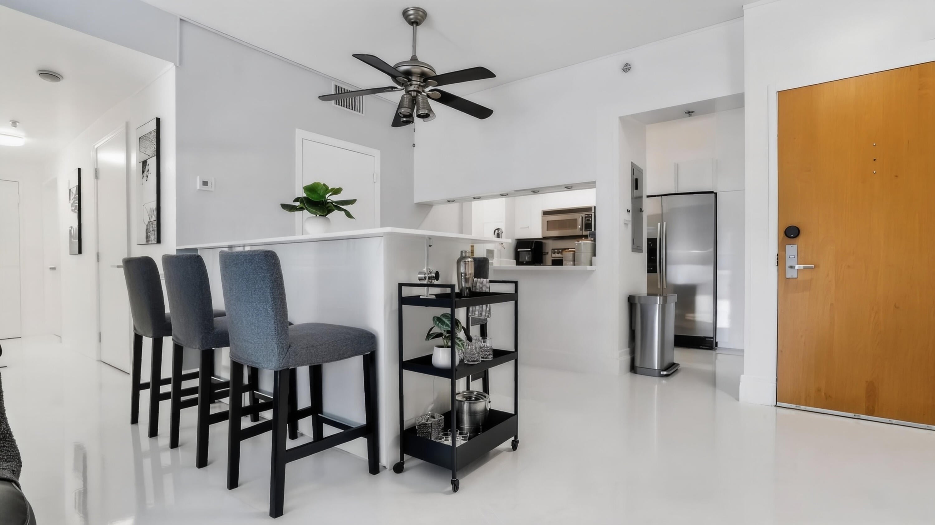 The club at Brickell  Bay - Residential