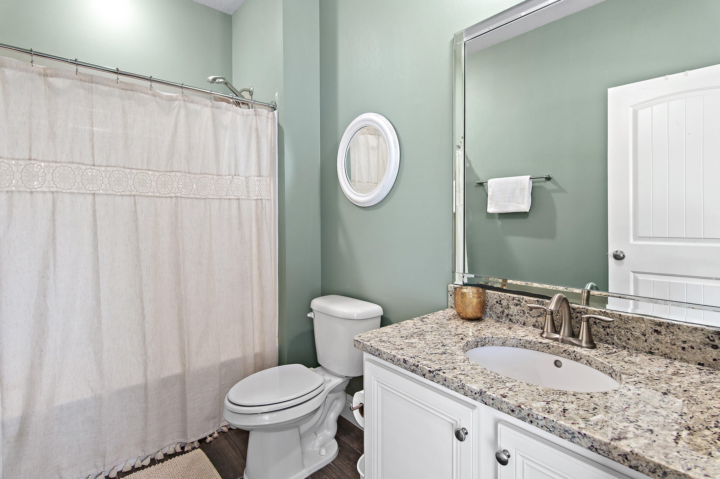 Mussett Bayou Manor - Residential