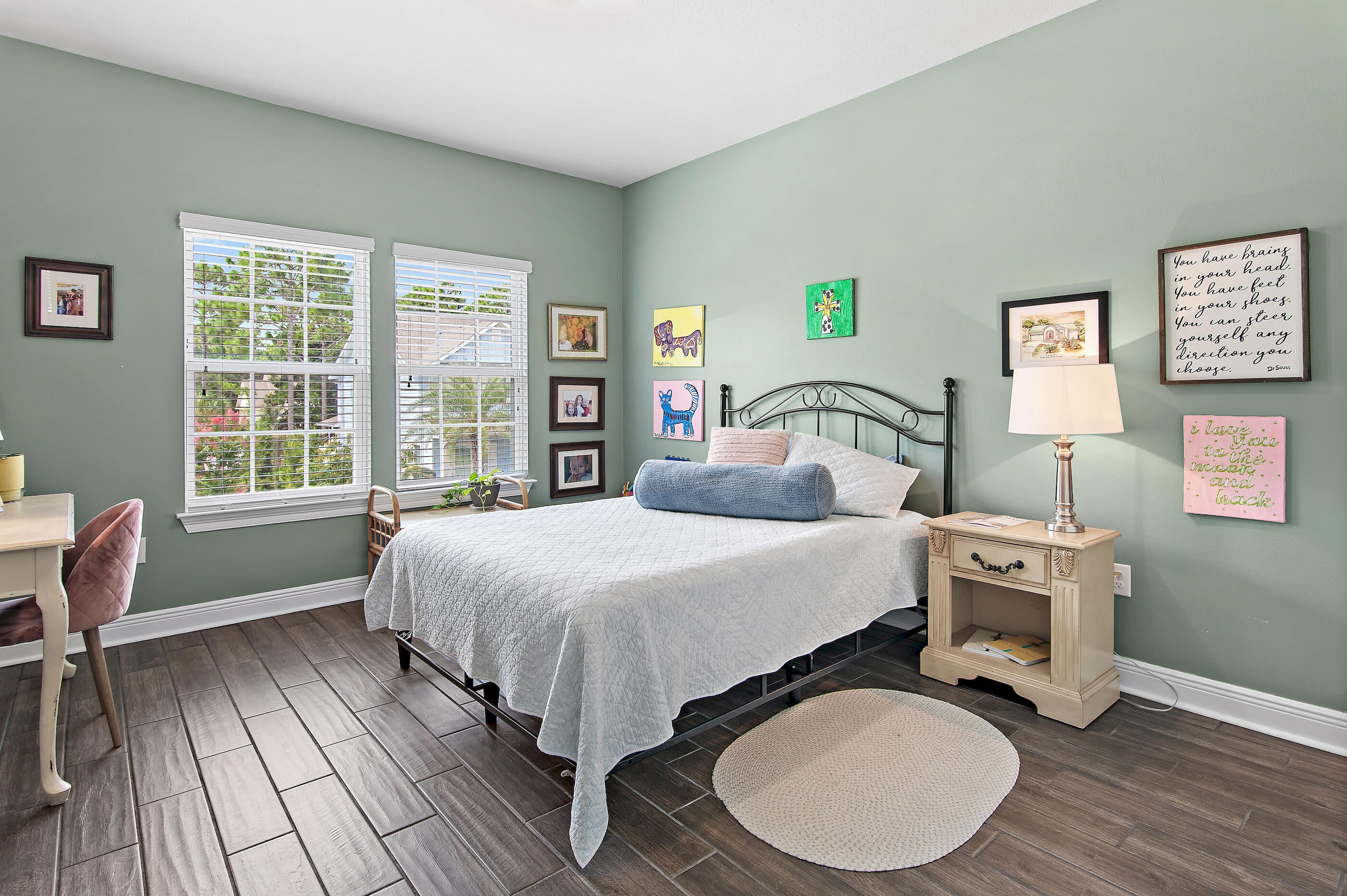 Mussett Bayou Manor - Residential