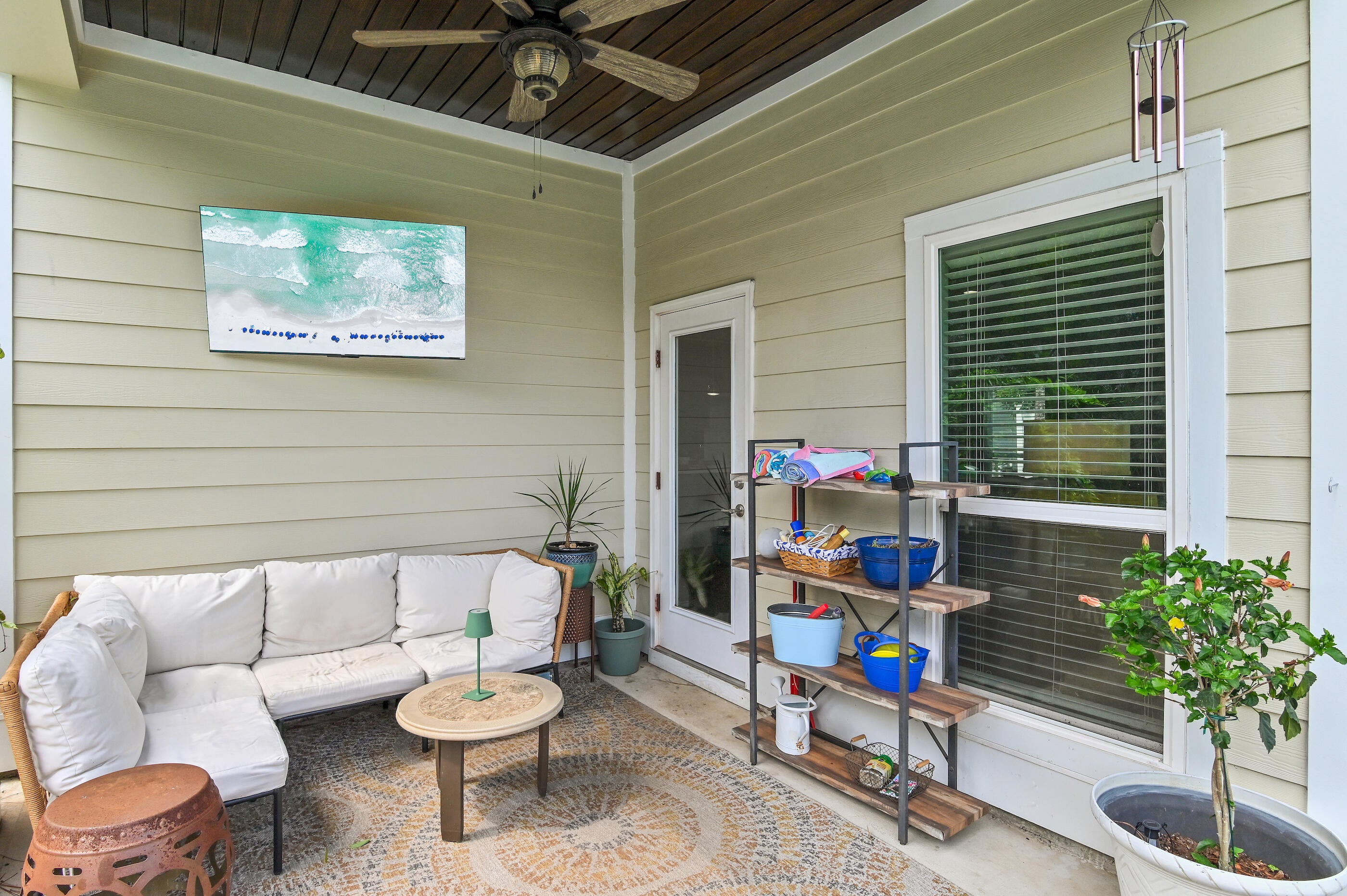 Mussett Bayou Manor - Residential