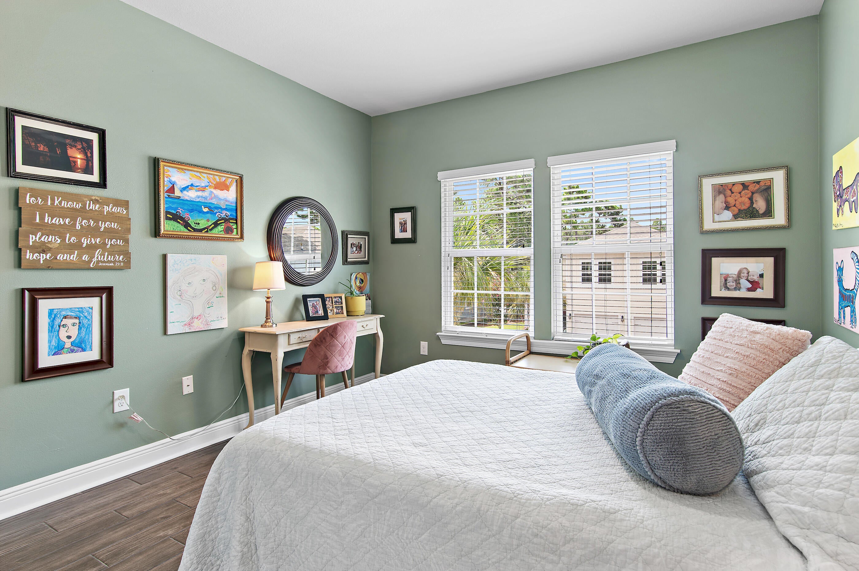 Mussett Bayou Manor - Residential