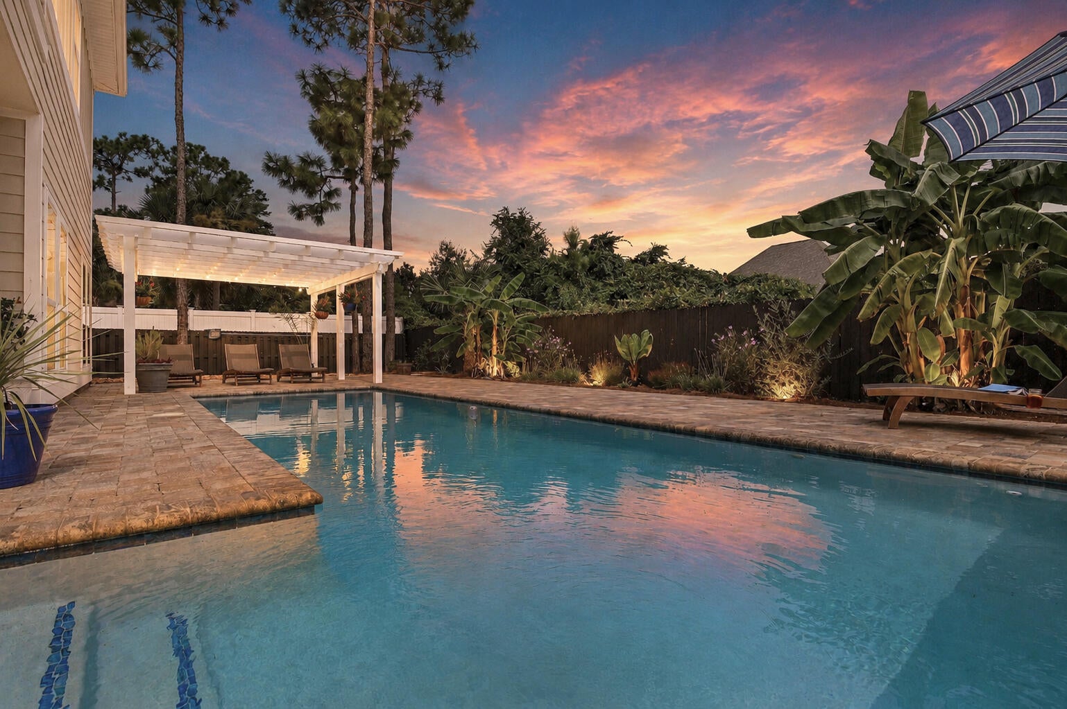 Mussett Bayou Manor - Residential