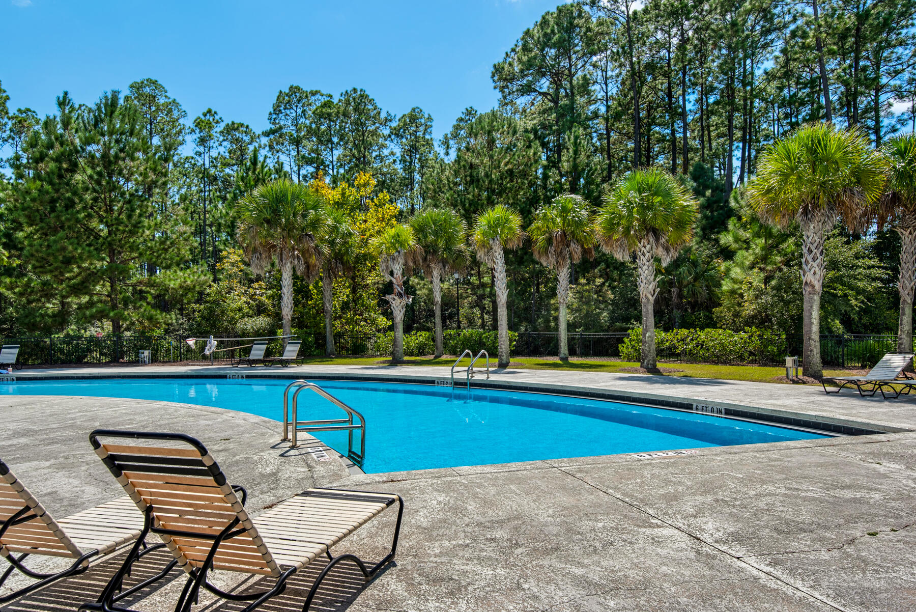 VERANDAS AT FREEPORT - Residential Lease