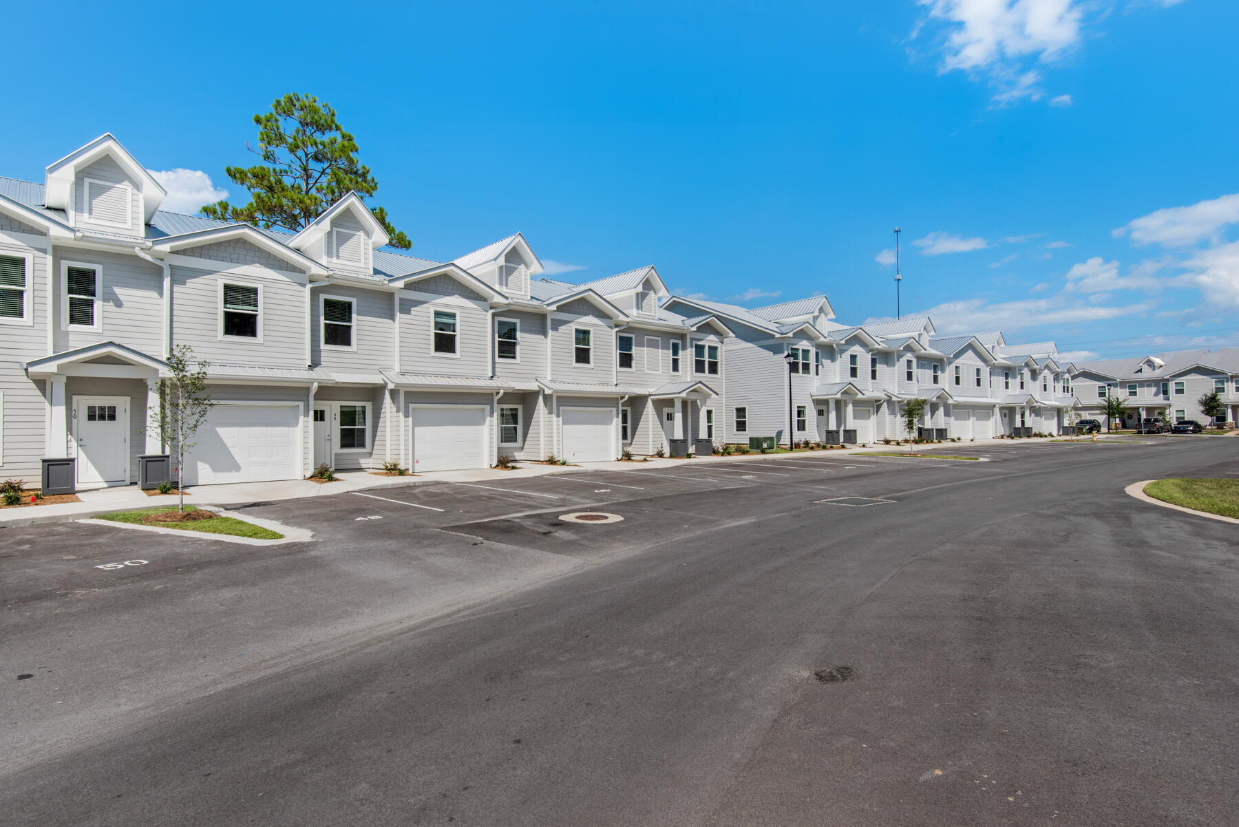 VERANDAS AT FREEPORT - Residential Lease