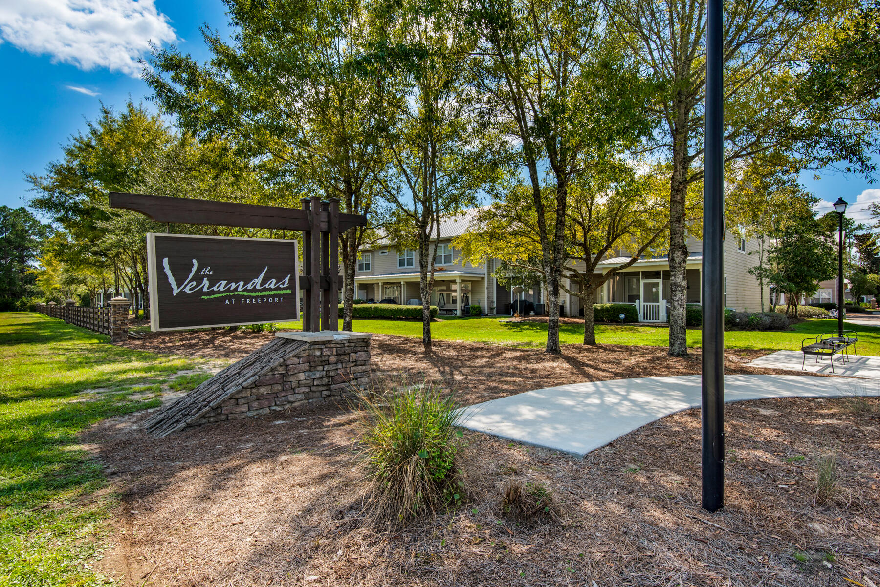 VERANDAS AT FREEPORT - Residential Lease