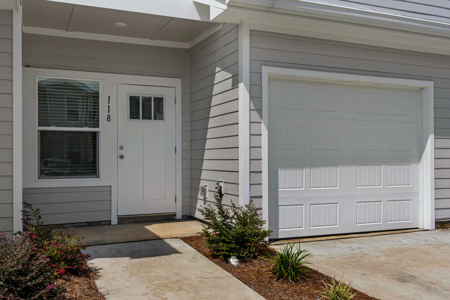 VERANDAS AT FREEPORT - Residential Lease