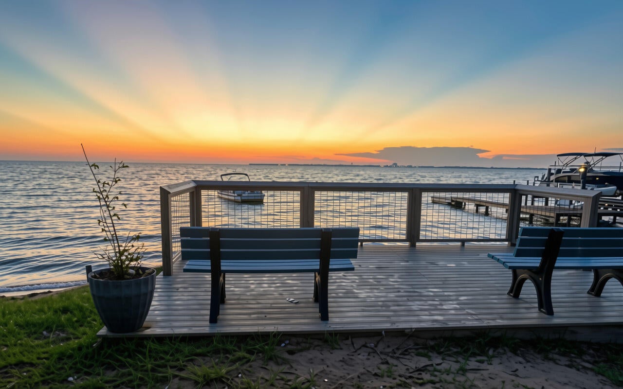 FERRY PARK - Residential