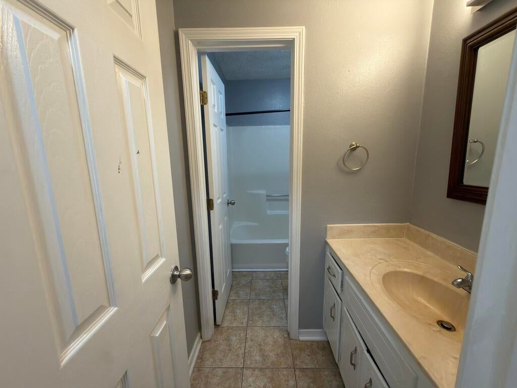 CENTURY WOODS - Residential