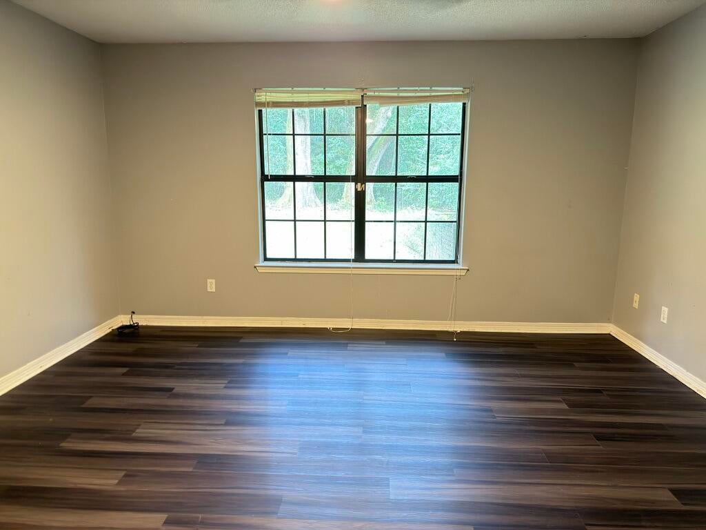 CENTURY WOODS - Residential
