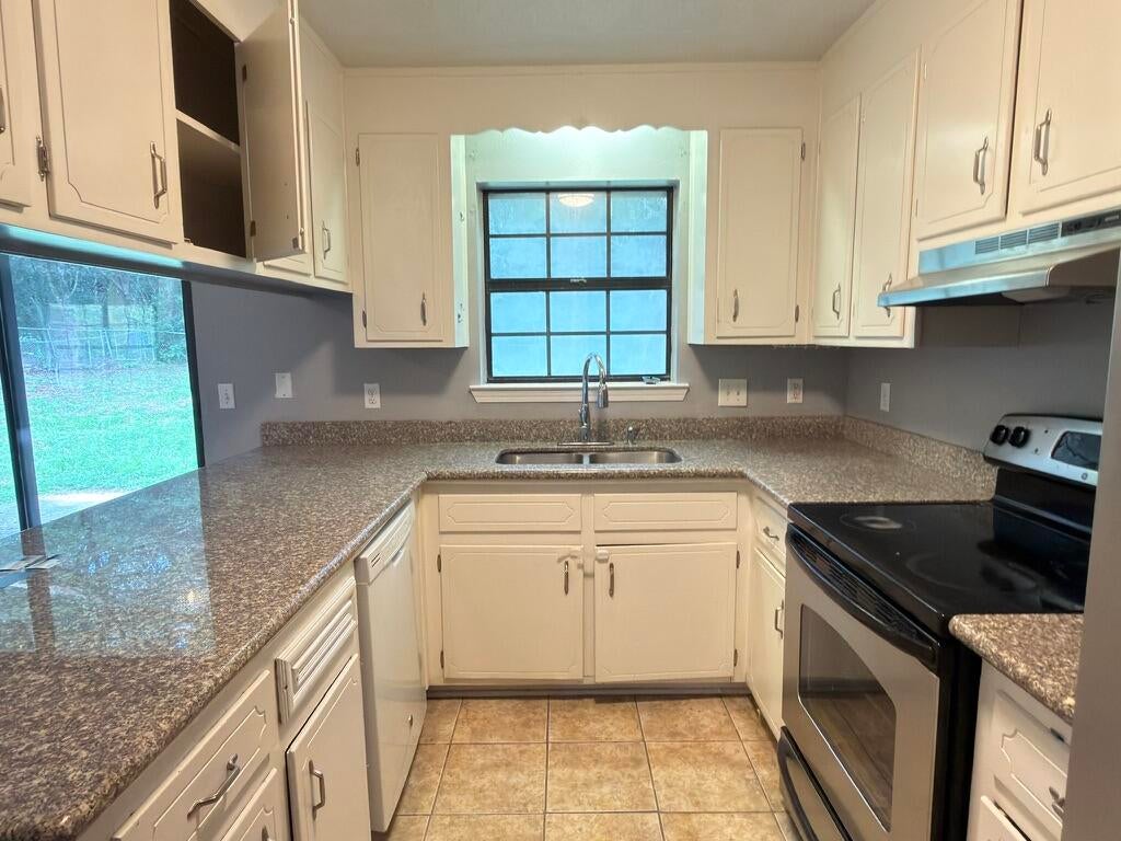 CENTURY WOODS - Residential