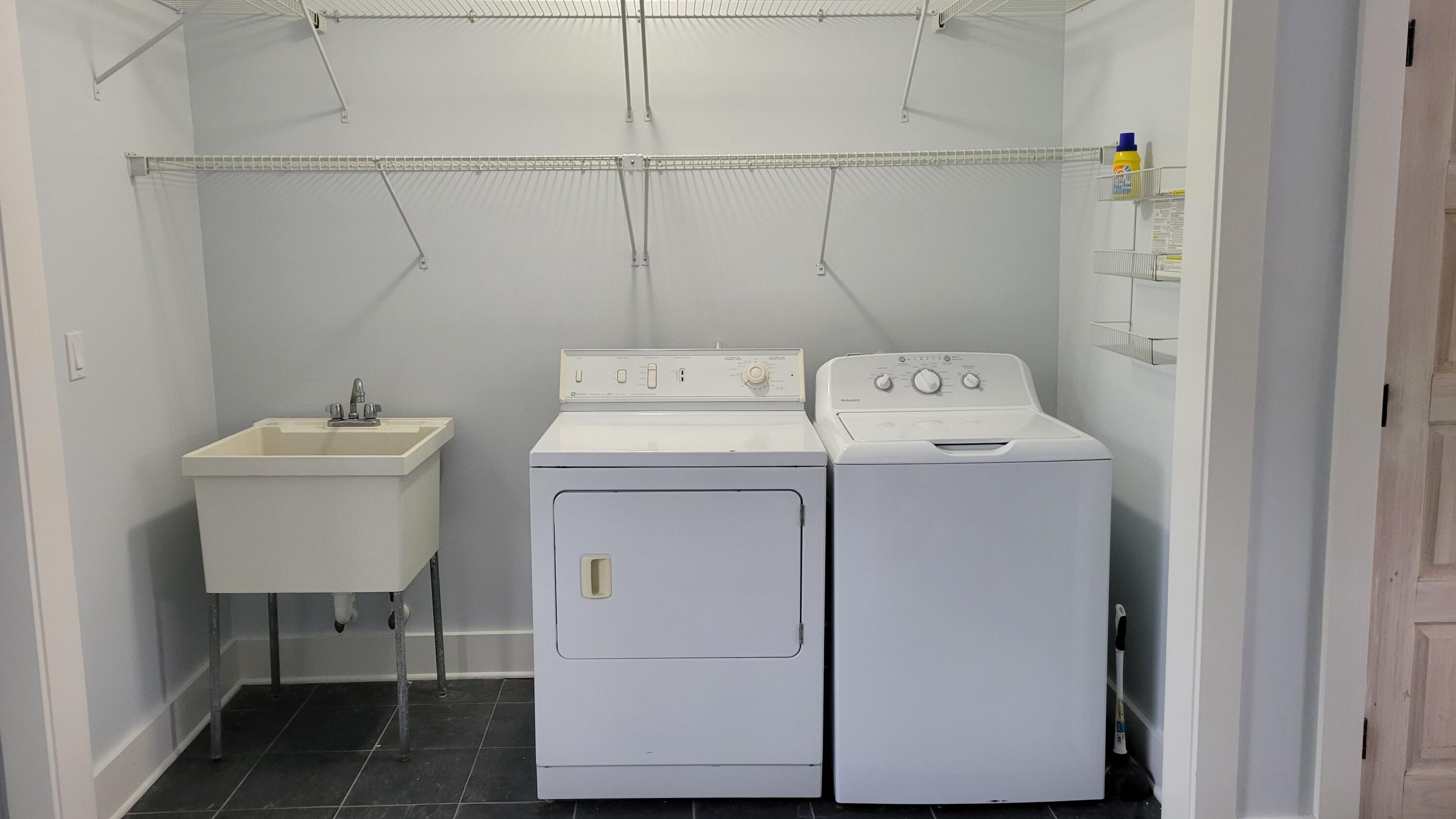 MOORES LANDING - Residential Lease