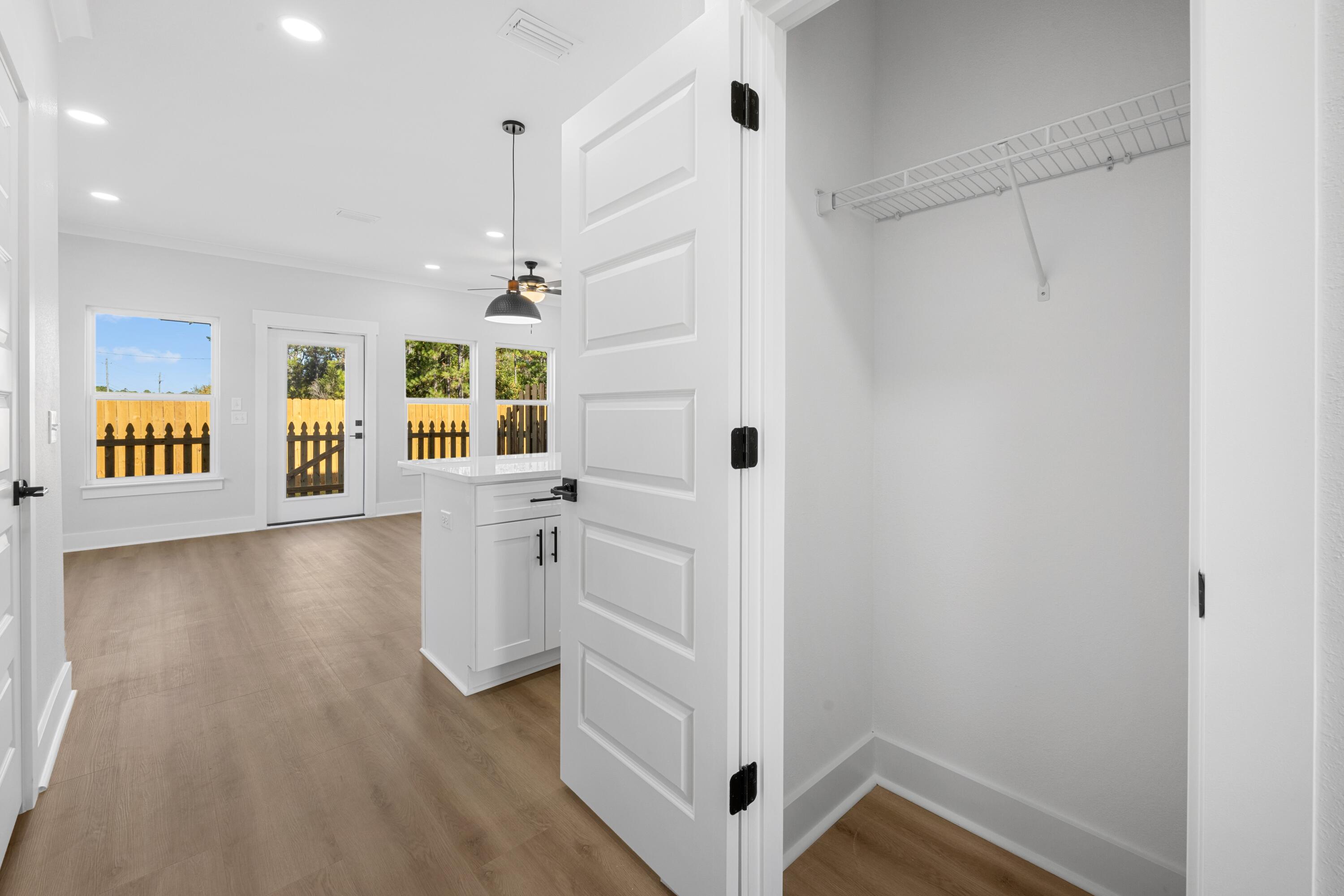 METES & BOUNDS - Residential Lease