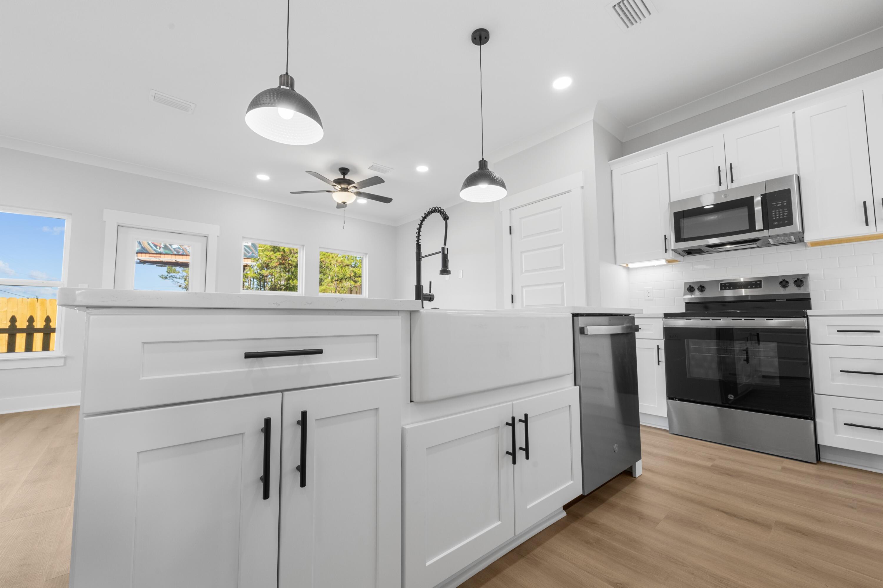 METES & BOUNDS - Residential Lease