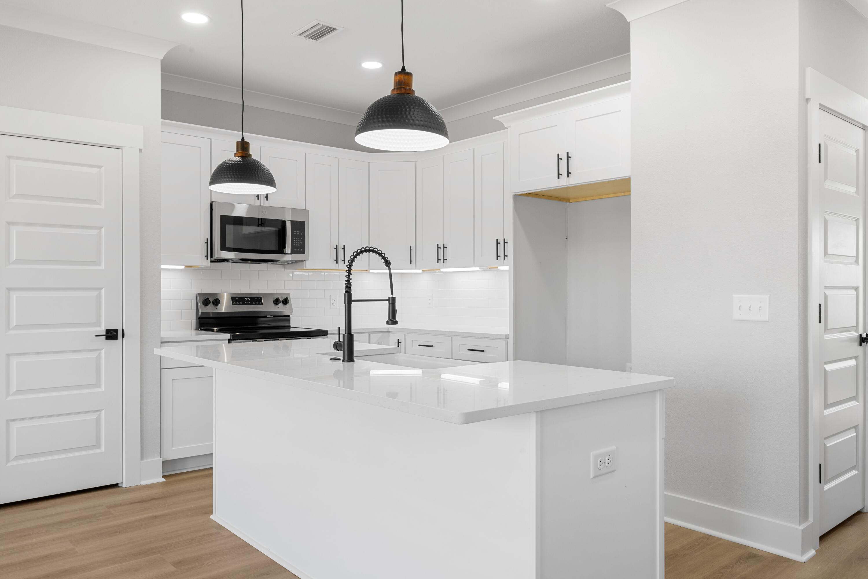 METES & BOUNDS - Residential Lease
