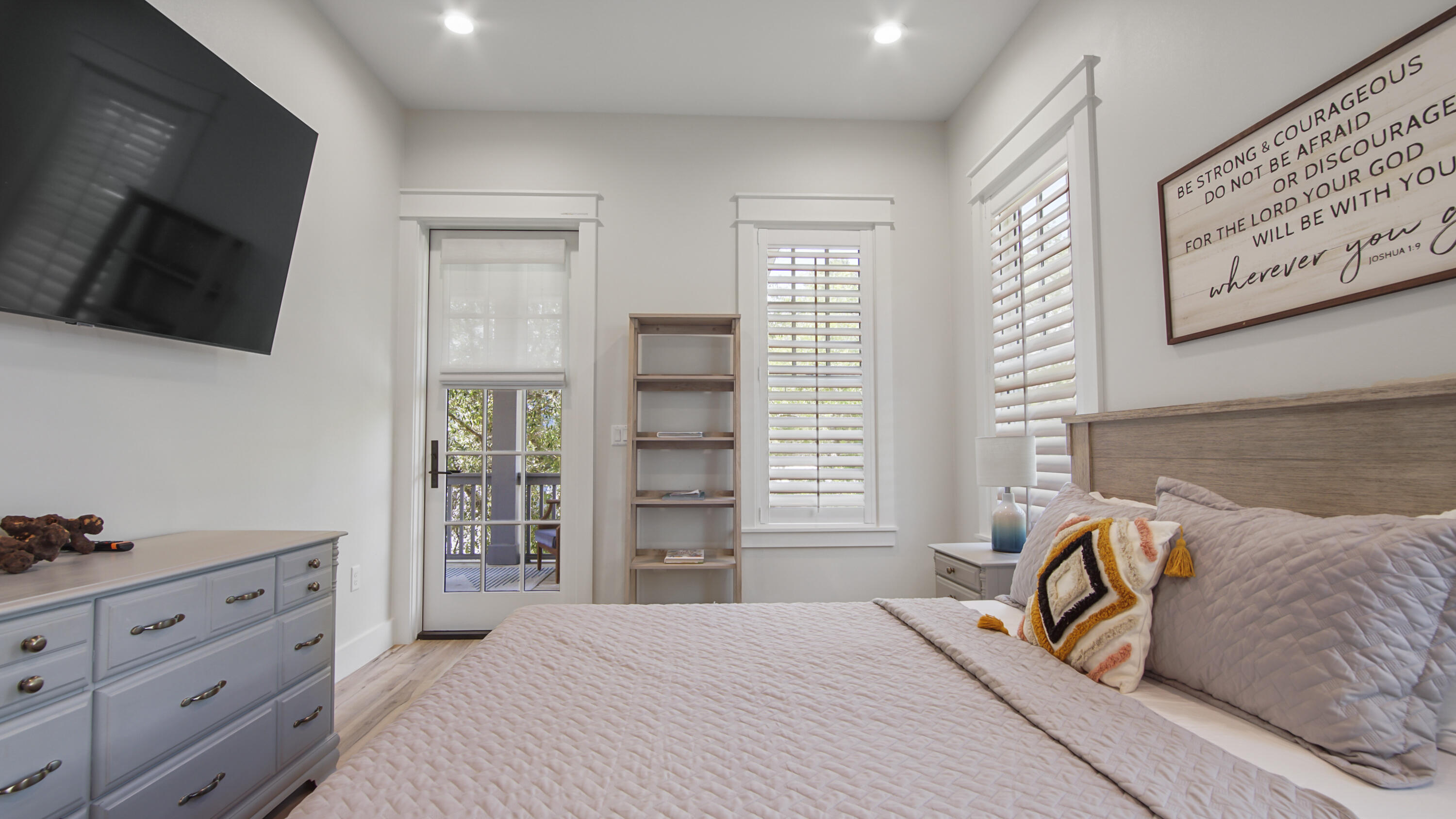 FOREST LAKES PH I - Residential