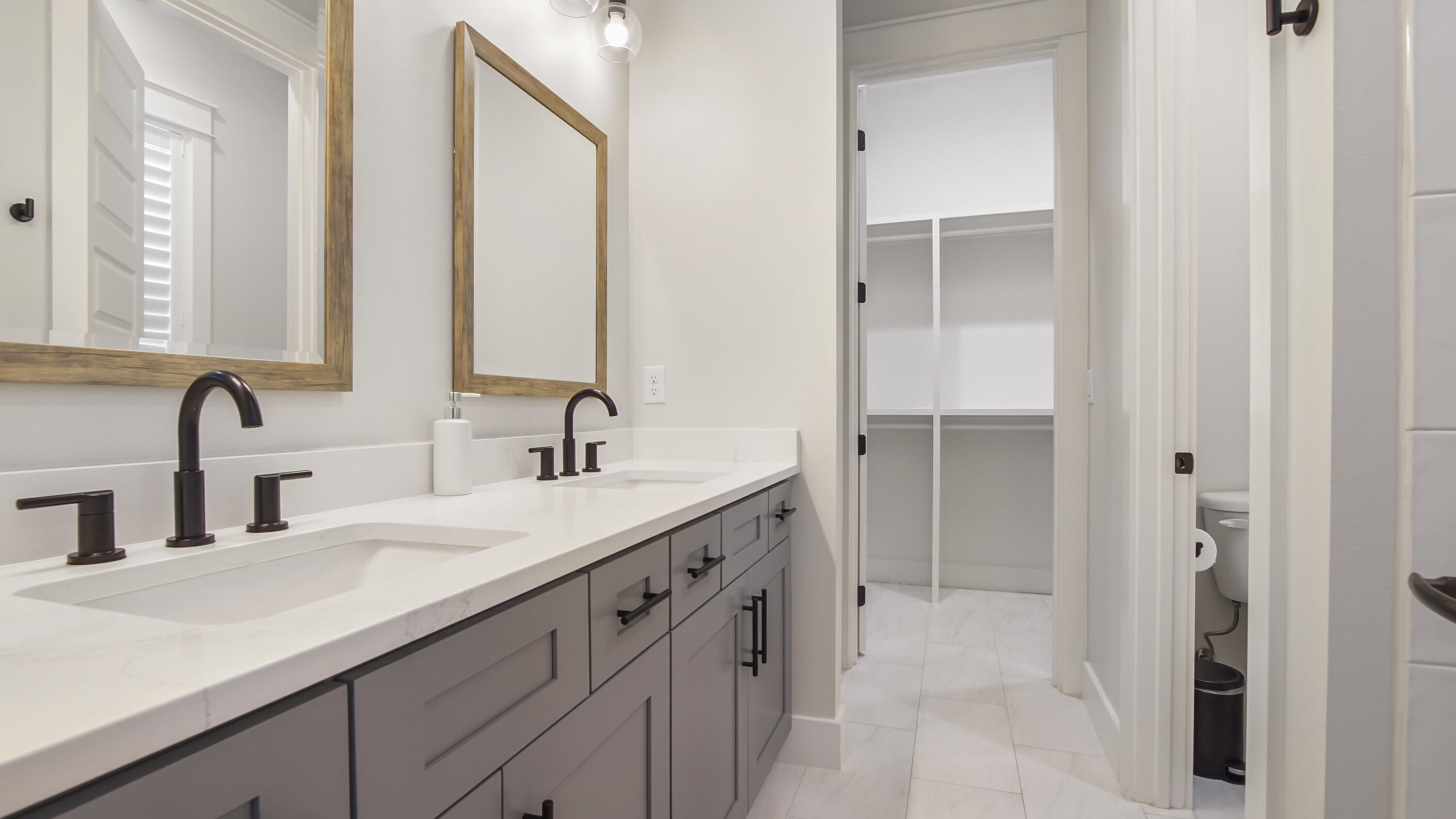FOREST LAKES PH I - Residential