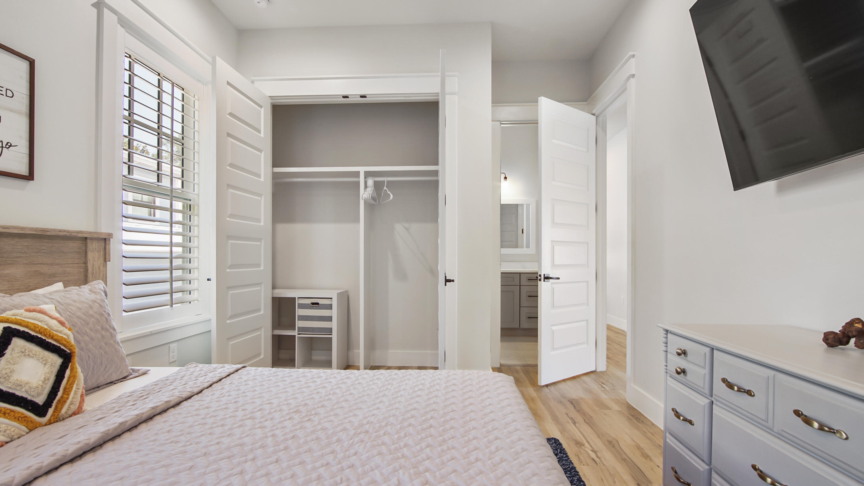FOREST LAKES PH I - Residential