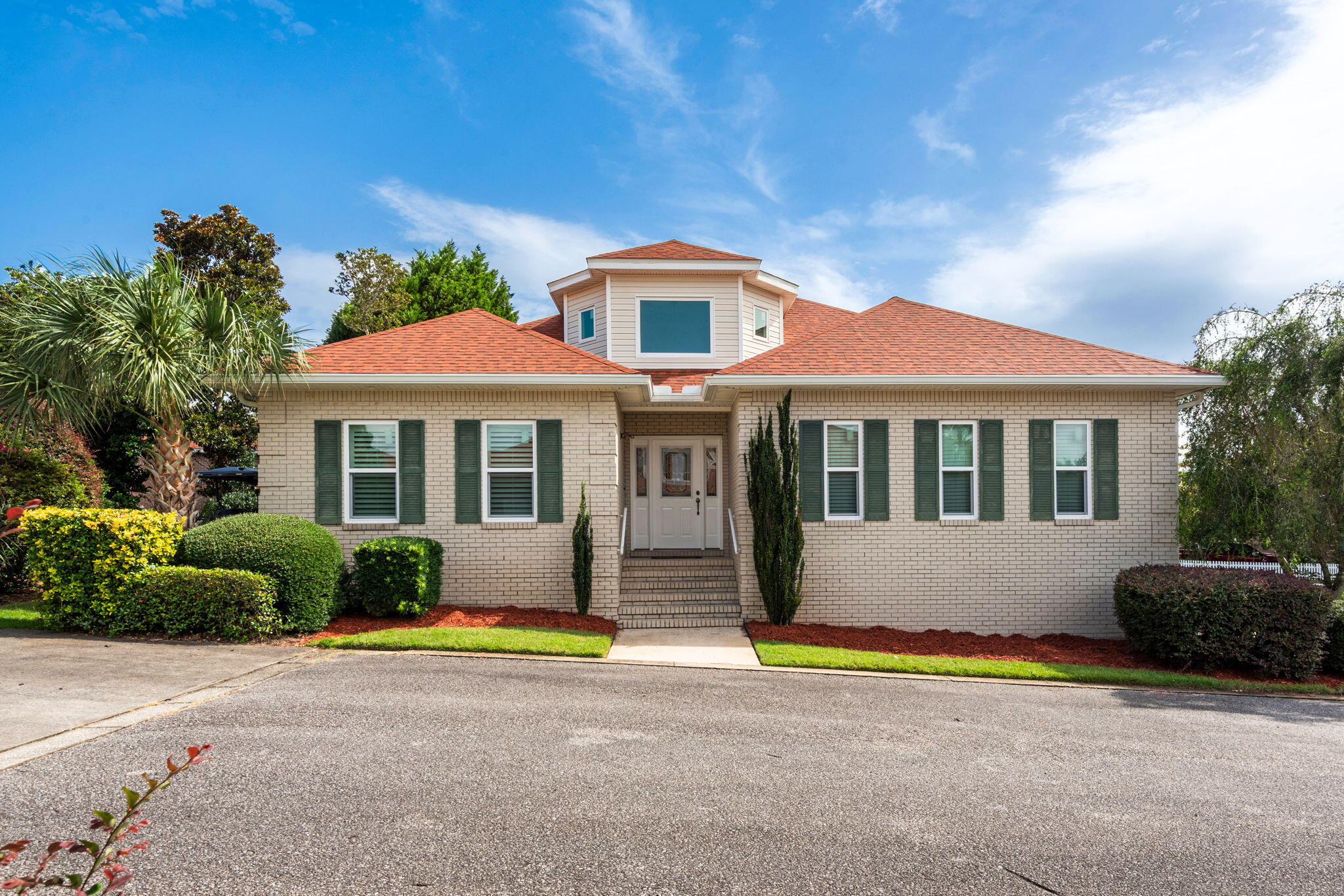 PENDING - ACCEPTING BACKUP OFFERS. Custom-built beauty in the gated community of Magnolia Plantation at Mediterranean Village! Entrance hall opens to a Great Room with gas fireplace and hardwood flooring flowing into the Dining Room. Fully renovated 2018 kitchen boasts granite countertops, soft-close cabinets, LED lighting, and GE Café appliances with a 6-burner gas stove ($35K investment in kitchen/baths + new carpet with waterproof padding). Spacious Master Suite features a spa-like bath with double vanity, separate shower, and whirlpool tub. Two additional bedrooms share a full bath. French doors lead from the Family Room to a tiled Screen Porch and spacious concrete Patio -- ideal for entertaining. Fully fenced backyard with mature landscaping. Roof: 2024, HVAC: 2025, HWH: 2021 Kitchen/Bath Reno: 2018, Windows: 2024
