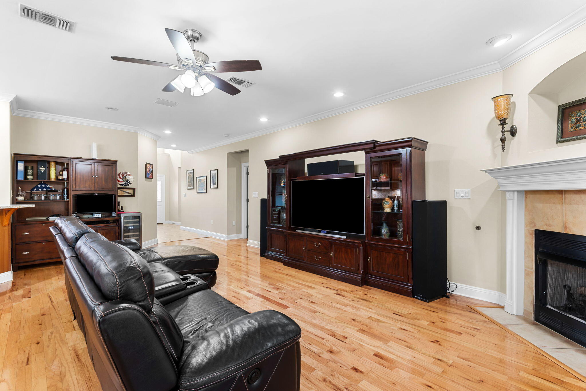 MEDITERRANEAN VILLAGE AT BLUEWATER BAY - Residential