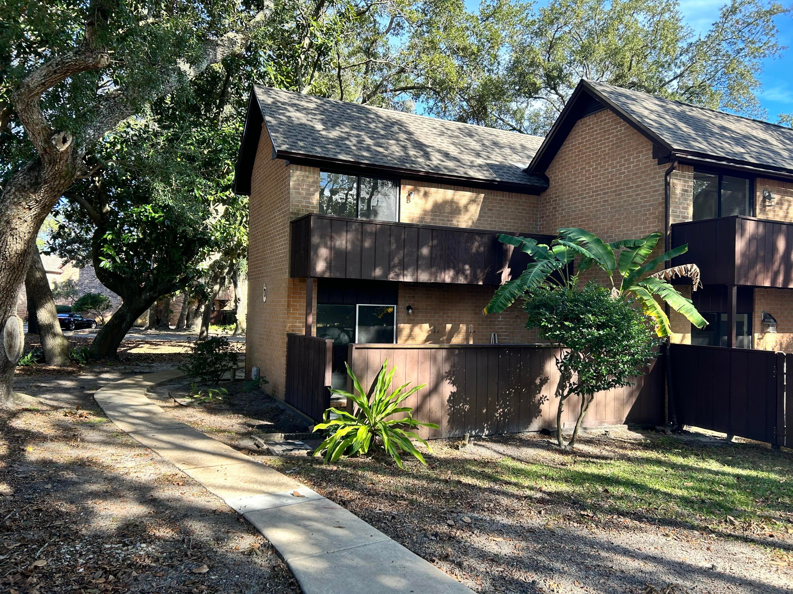 MOSSEY COVE T/H - Residential