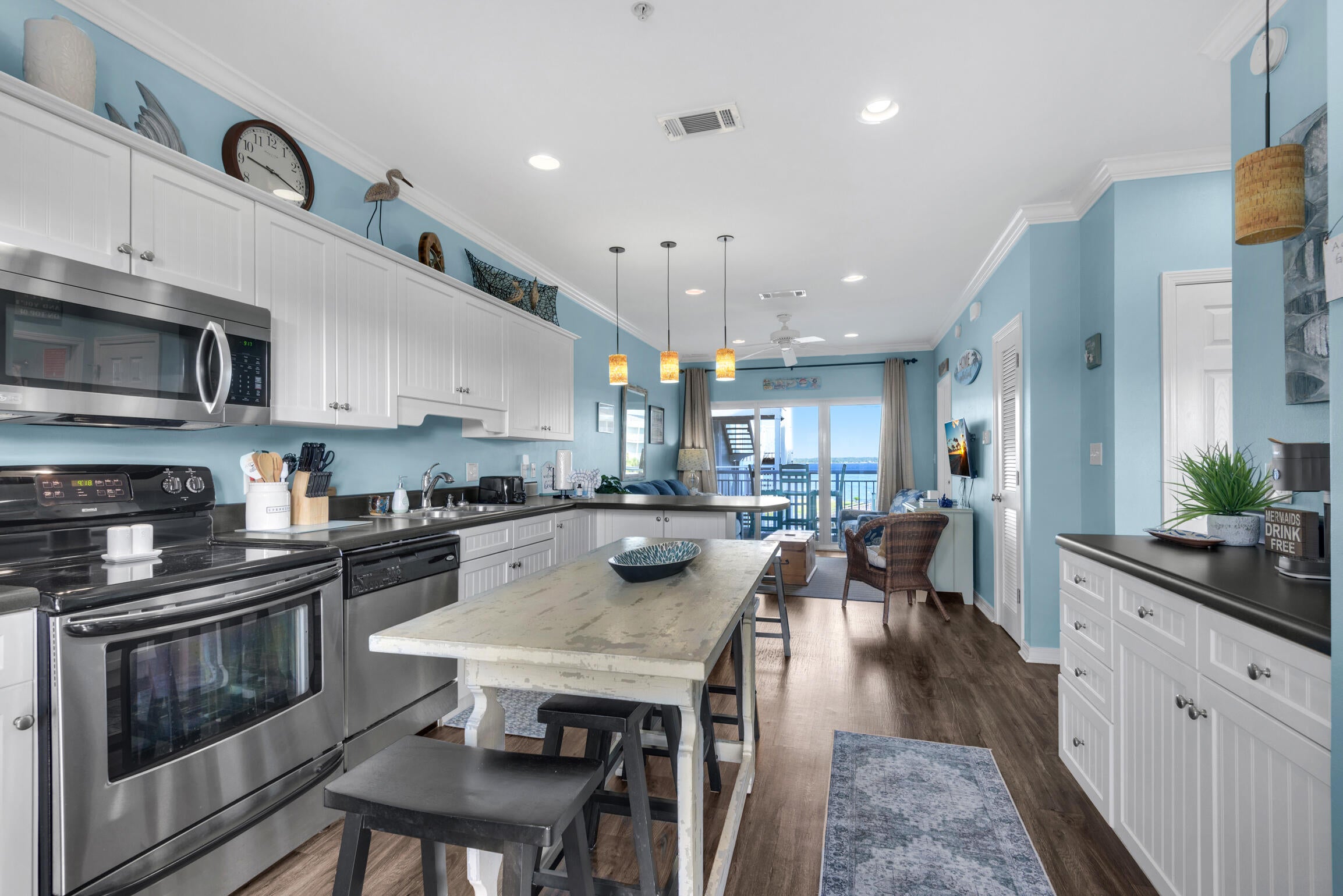BAYWATCH CONDO - Residential