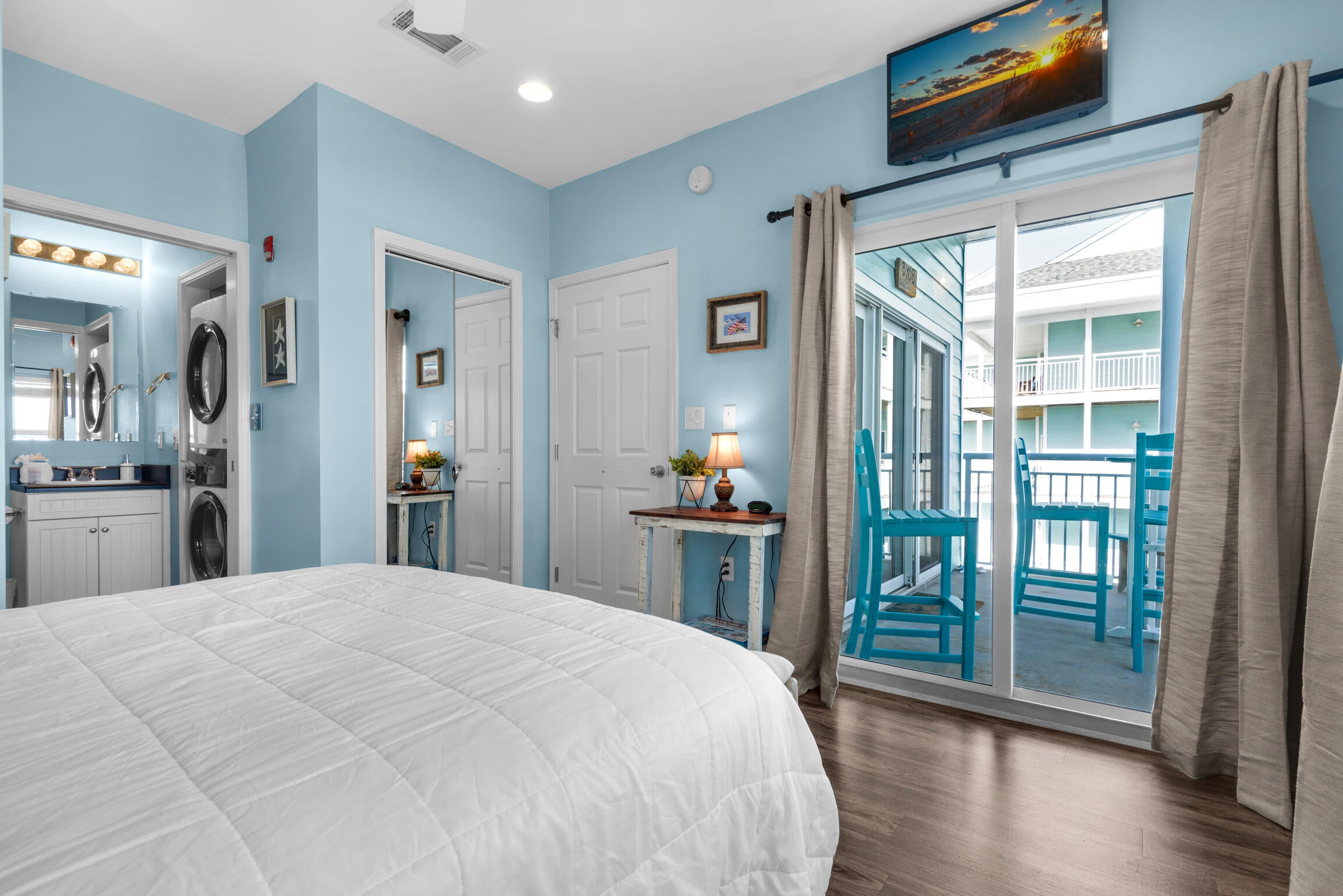 BAYWATCH CONDO - Residential