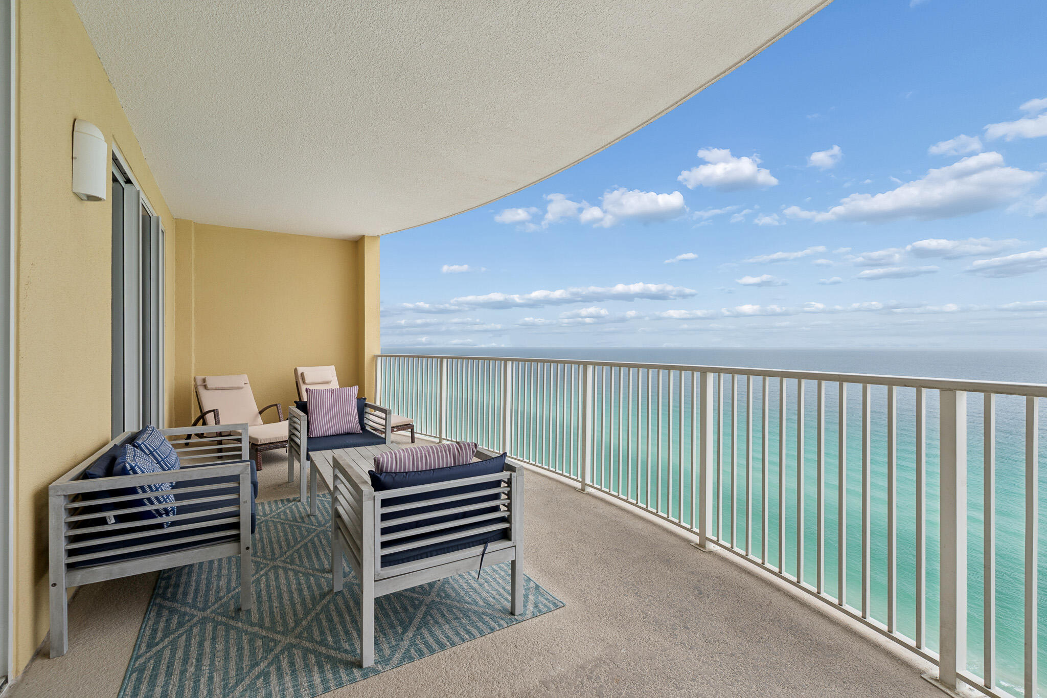 EMERALD ISLE - Residential