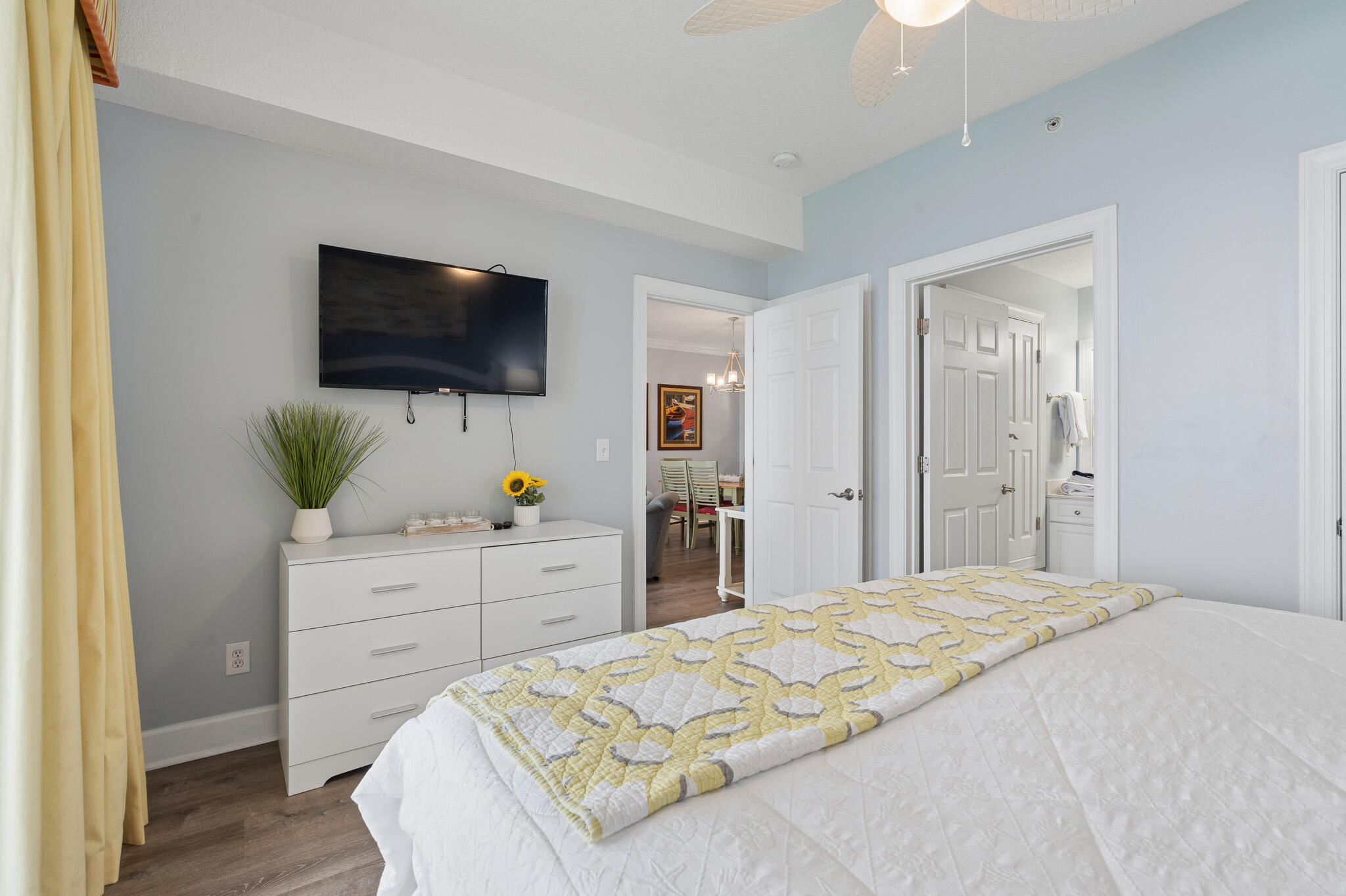 EMERALD ISLE - Residential