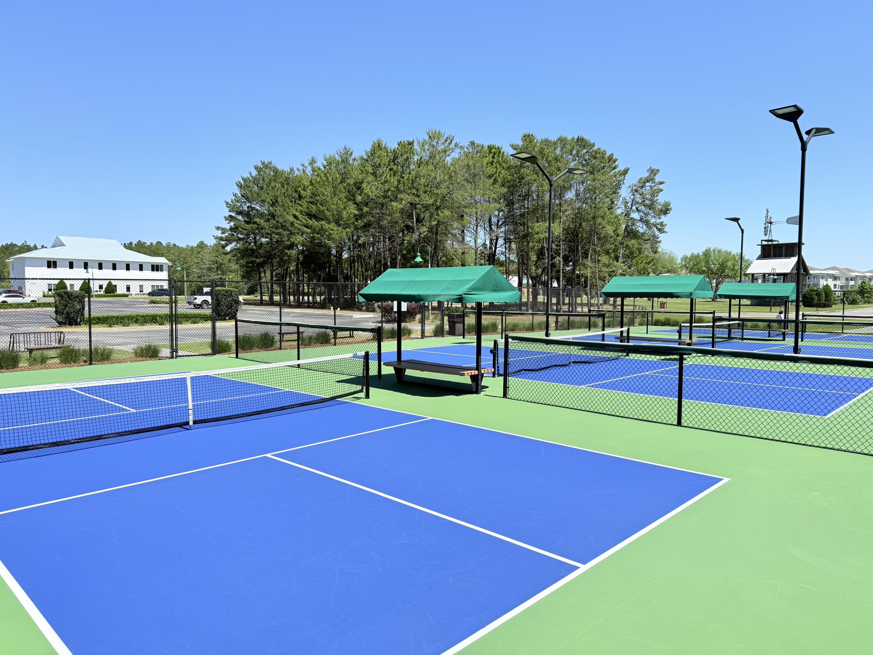 HAMMOCK BAY - Residential