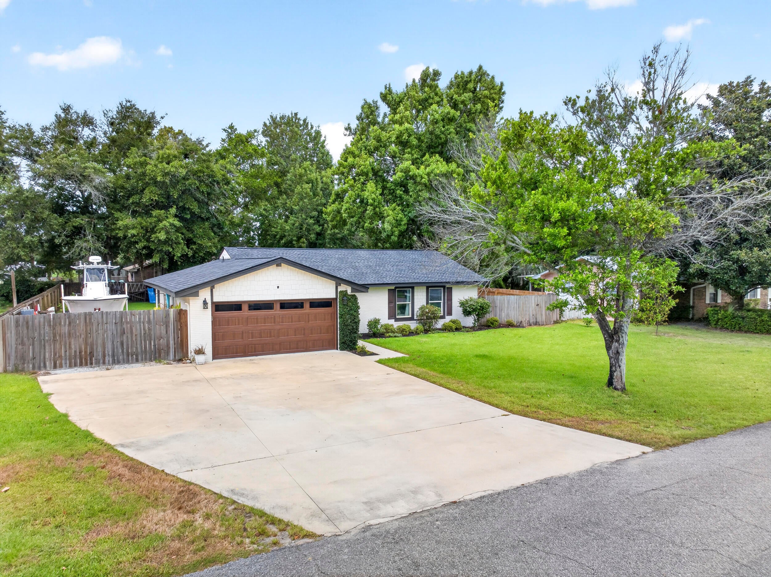 SPRING LAKE #2 - Residential