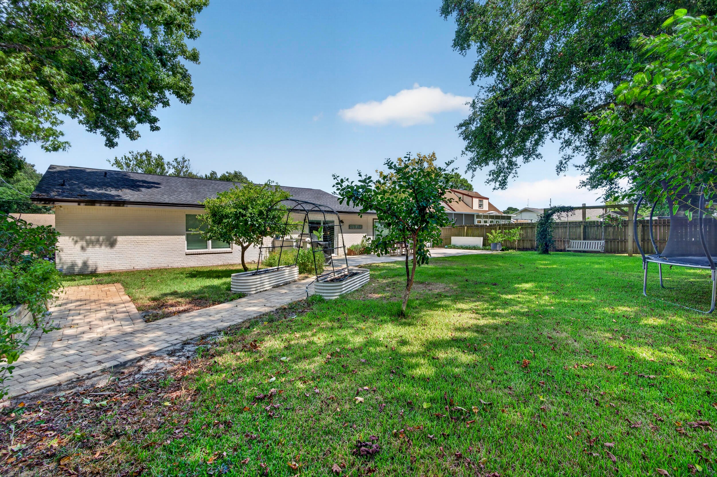 SPRING LAKE #2 - Residential